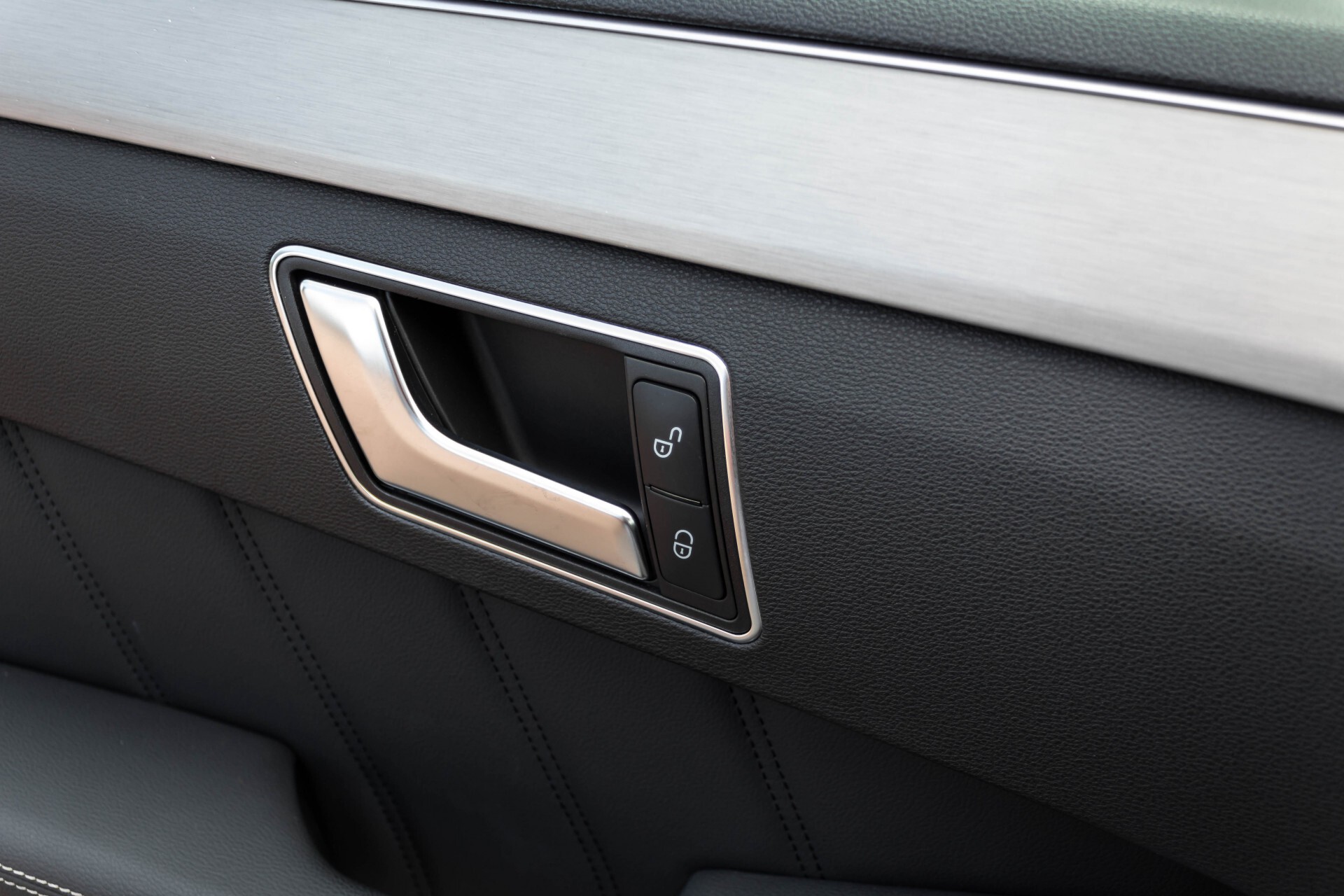 Mercedes-Benz E-Klasse Estate 350 Cdi AMG Luchtvering/Schuifdak/Comand/Harman Kardon/ILS Aut7 Foto 18