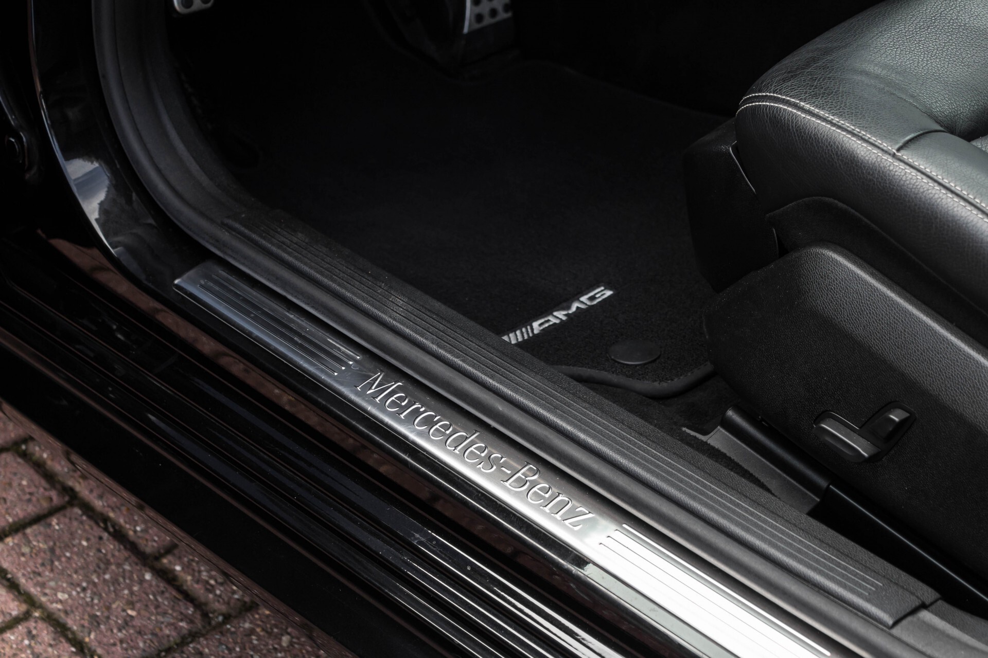 Mercedes-Benz E-Klasse Estate 350 Cdi AMG Luchtvering/Schuifdak/Comand/Harman Kardon/ILS Aut7 Foto 24