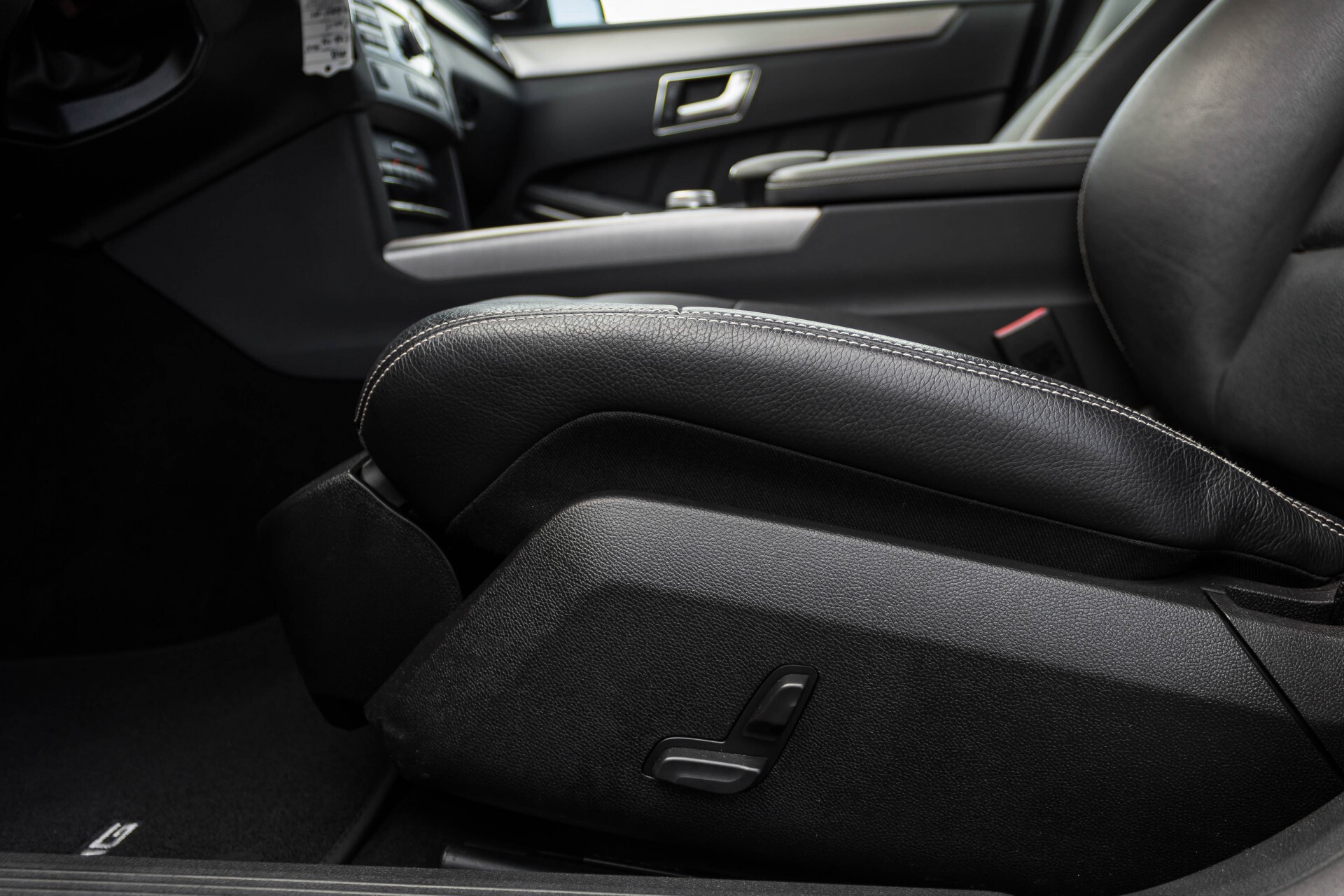 Mercedes-Benz E-Klasse Estate 350 Cdi AMG Luchtvering/Schuifdak/Comand/Harman Kardon/ILS Aut7 Foto 26