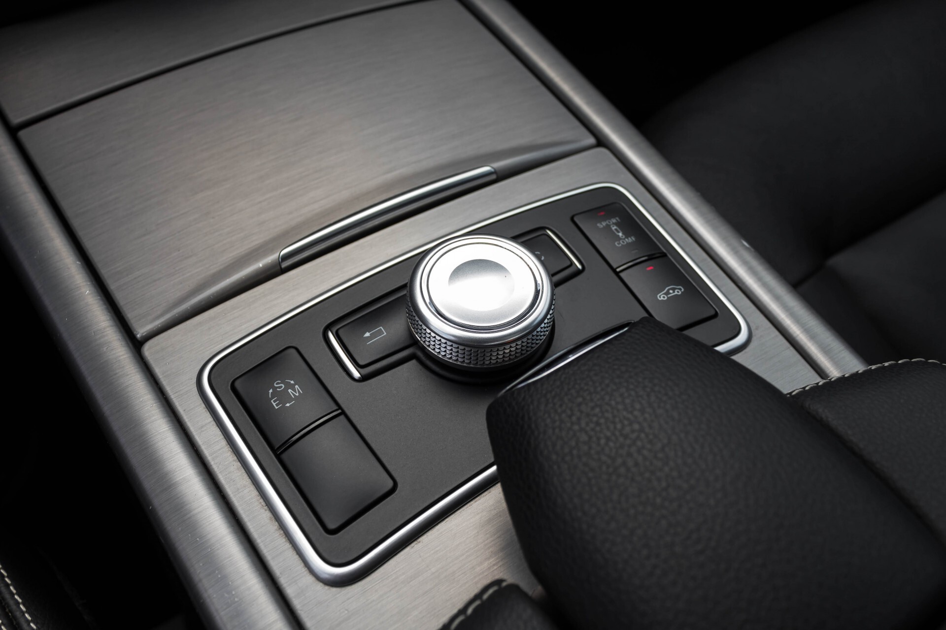 Mercedes-Benz E-Klasse Estate 350 Cdi AMG Luchtvering/Schuifdak/Comand/Harman Kardon/ILS Aut7 Foto 40