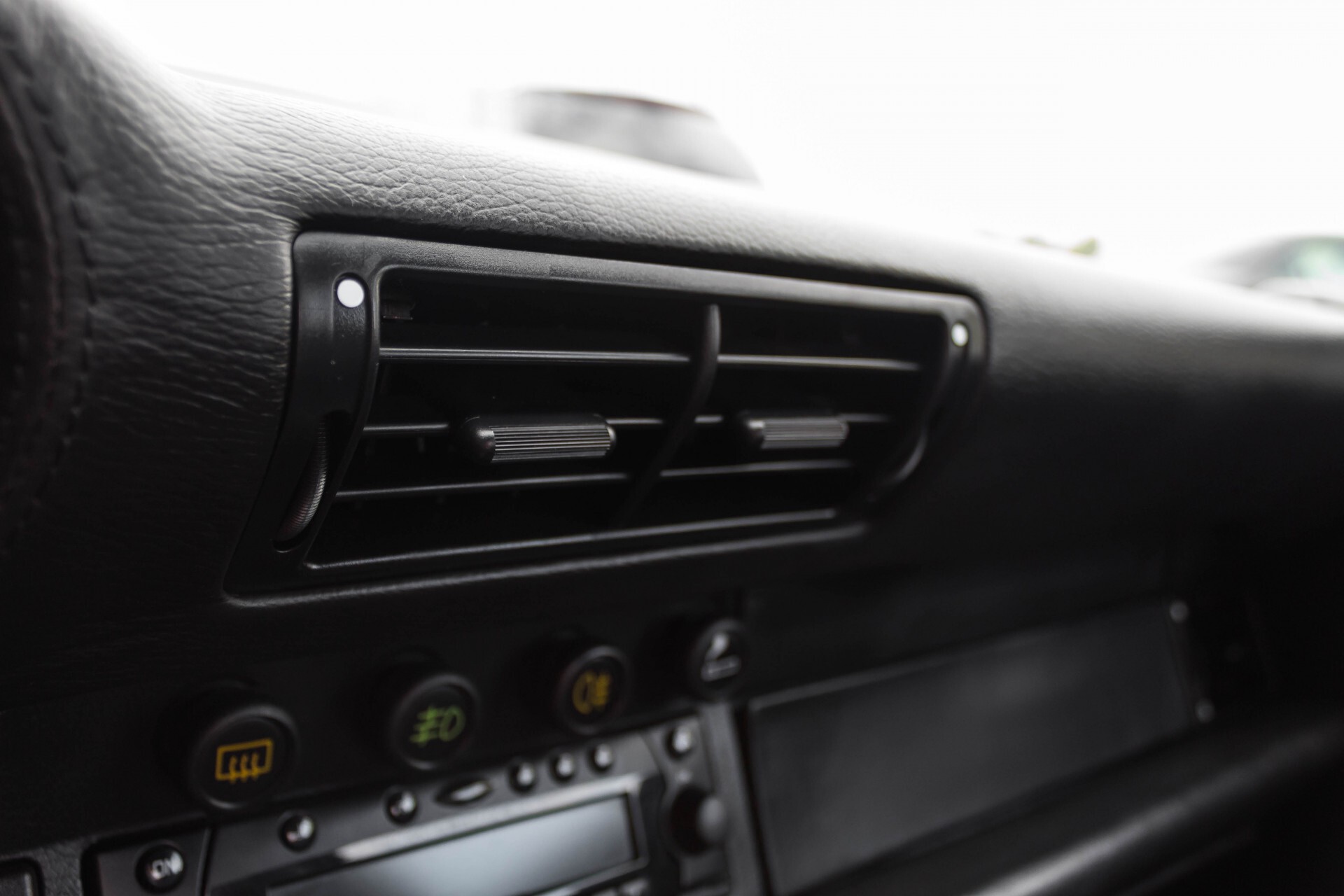 Porsche 911 Cabrio 964 3.6 Carrera 4 Gerestaureerd/Gedocumenteerd/Incl. BTW Foto 30