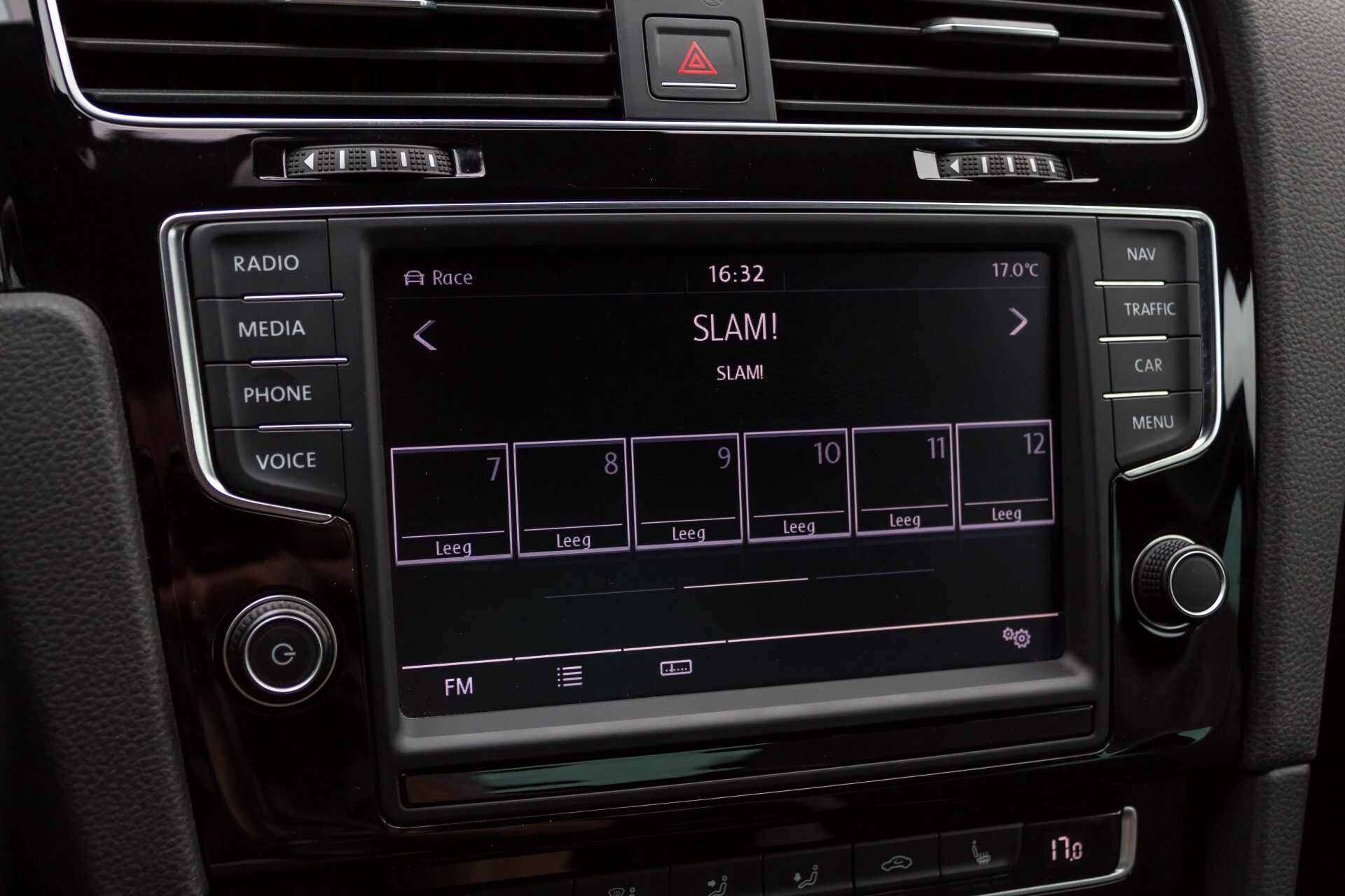 Volkswagen Golf 2.0 TSI R 4Motion 300 pk Executive Plus/Keyless/DAB/19" Foto 14