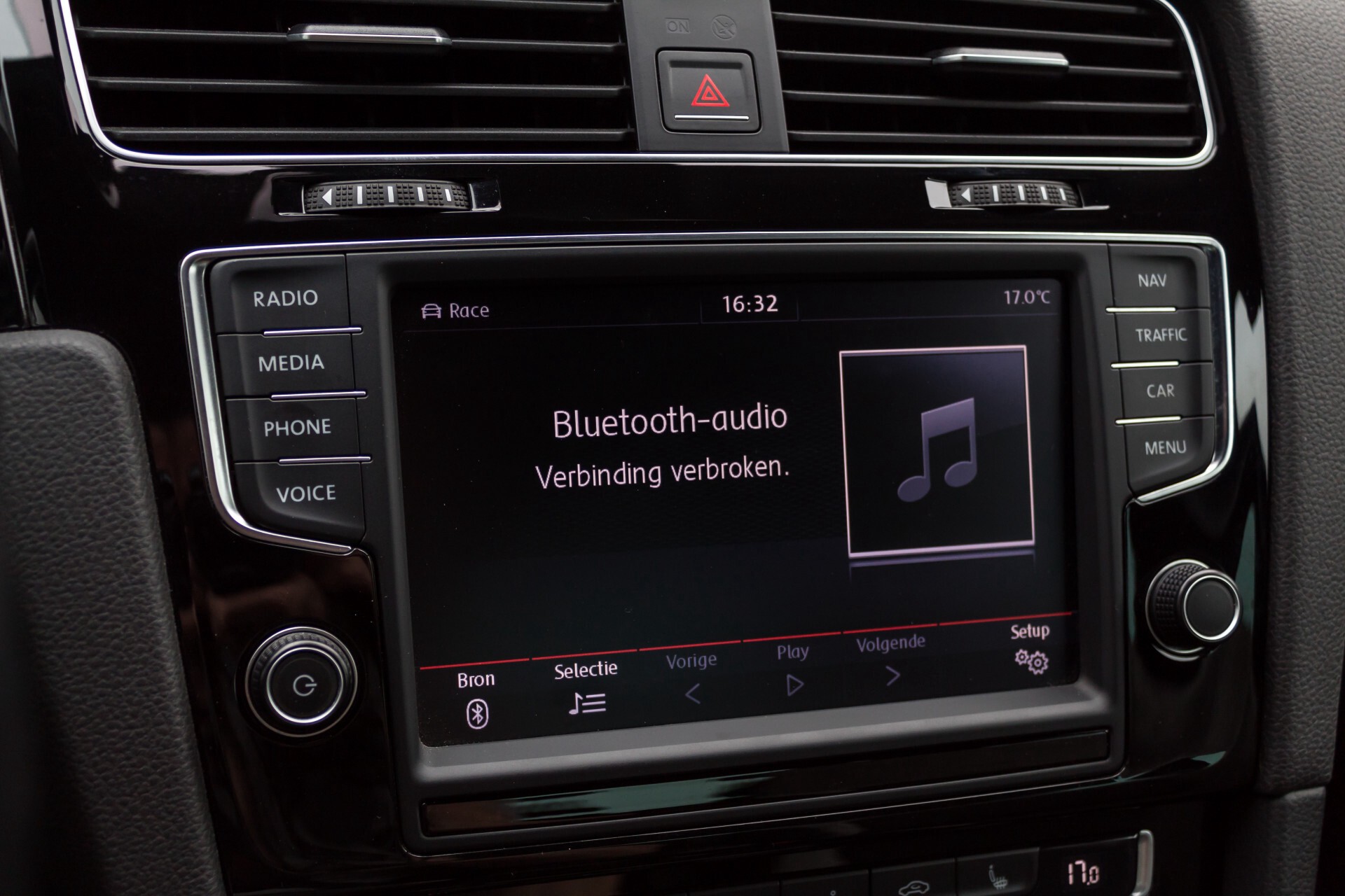 Volkswagen Golf 2.0 TSI R 4Motion 300 pk Executive Plus/Keyless/DAB/19" Foto 16