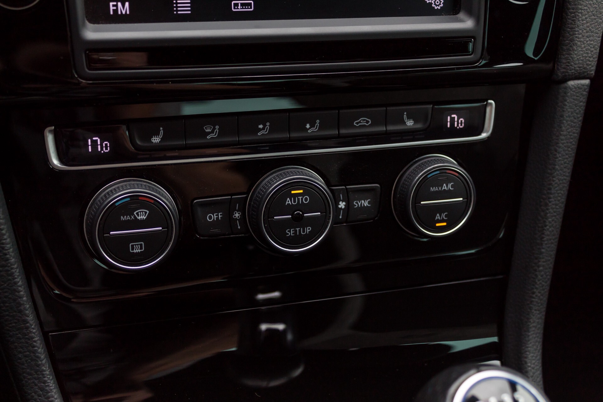 Volkswagen Golf 2.0 TSI R 4Motion 300 pk Executive Plus/Keyless/DAB/19" Foto 17