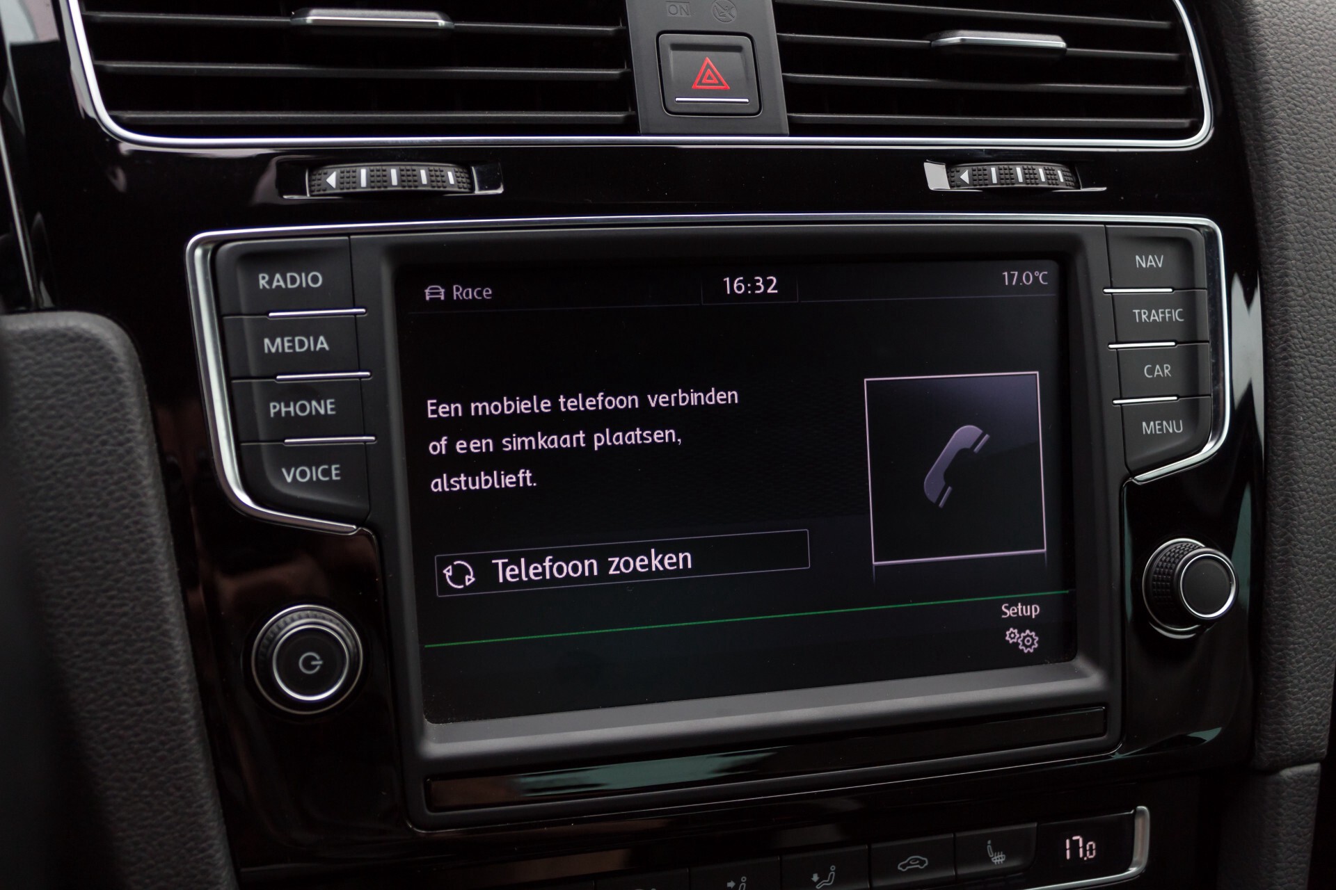 Volkswagen Golf 2.0 TSI R 4Motion 300 pk Executive Plus/Keyless/DAB/19" Foto 18