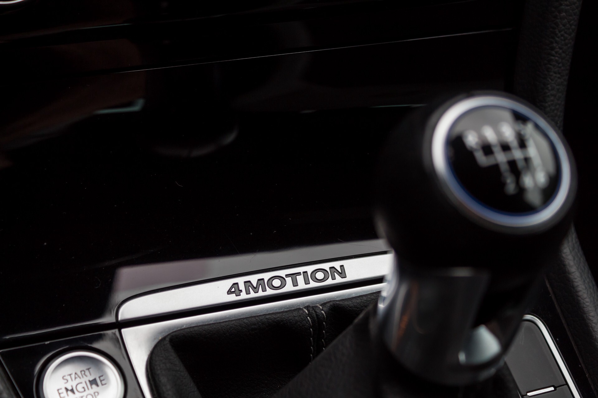 Volkswagen Golf 2.0 TSI R 4Motion 300 pk Executive Plus/Keyless/DAB/19" Foto 19