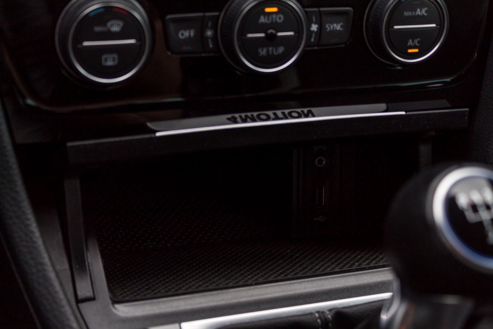 Volkswagen Golf 2.0 TSI R 4Motion 300 pk Executive Plus/Keyless/DAB/19" Foto 21