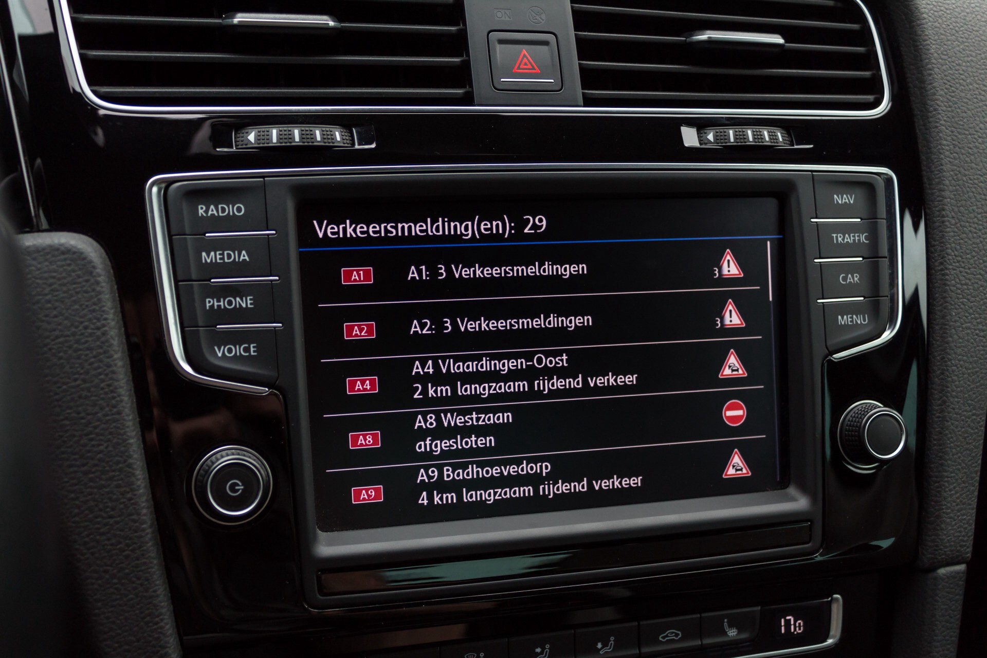 Volkswagen Golf 2.0 TSI R 4Motion 300 pk Executive Plus/Keyless/DAB/19" Foto 22