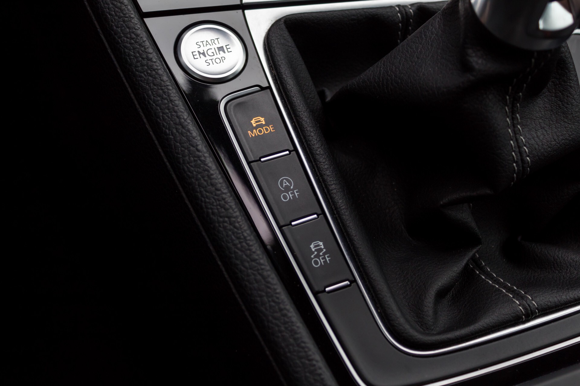 Volkswagen Golf 2.0 TSI R 4Motion 300 pk Executive Plus/Keyless/DAB/19" Foto 23