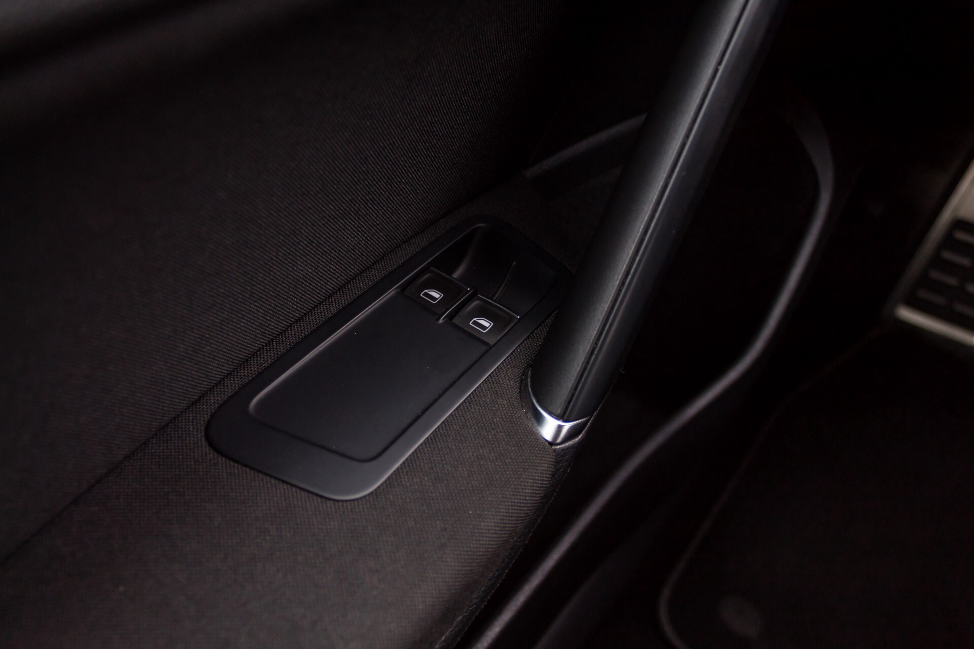 Volkswagen Golf 2.0 TSI R 4Motion 300 pk Executive Plus/Keyless/DAB/19" Foto 31