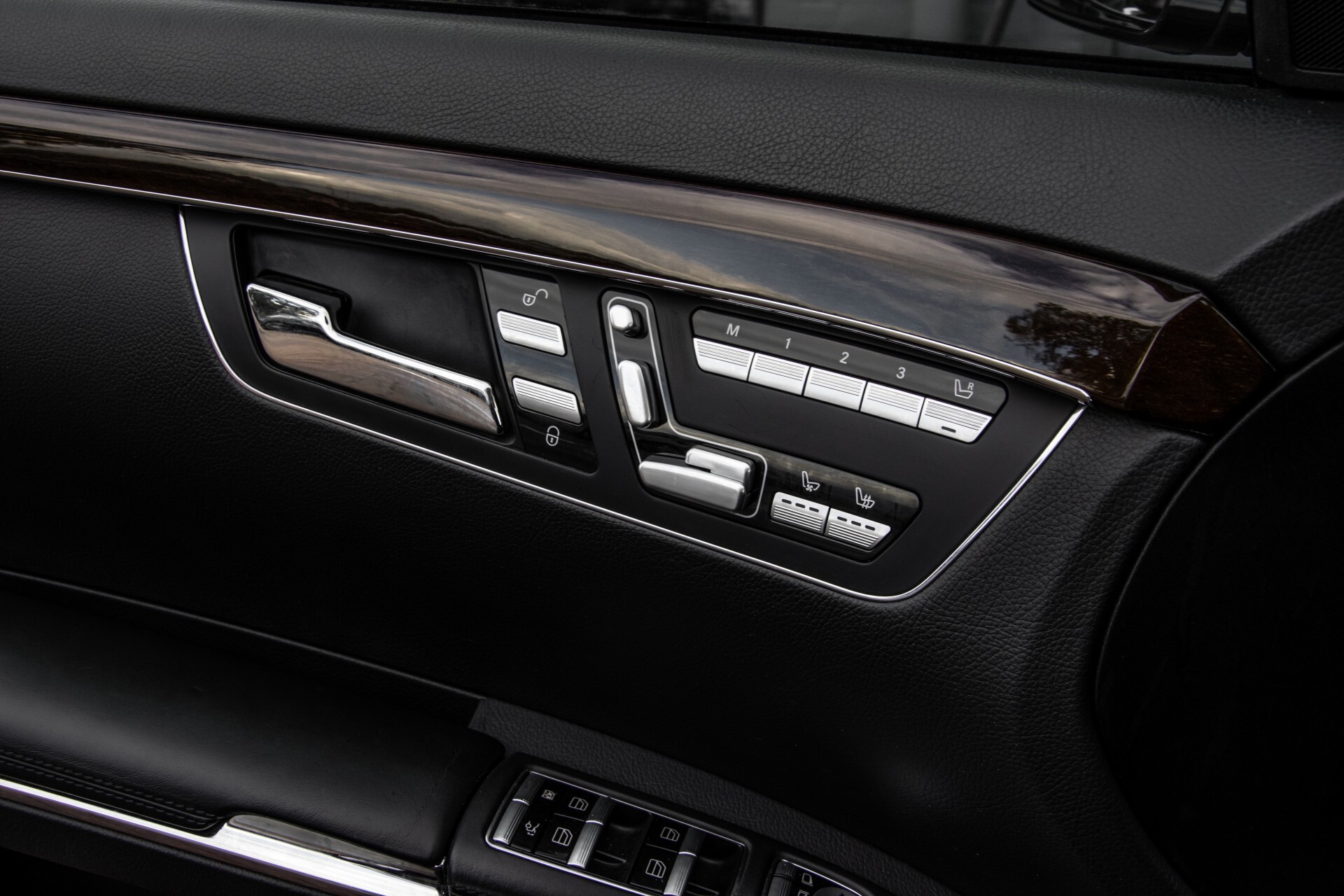 Mercedes-Benz S-Klasse 400 Hybrid Lang Prestige Plus Aut7 Foto 32