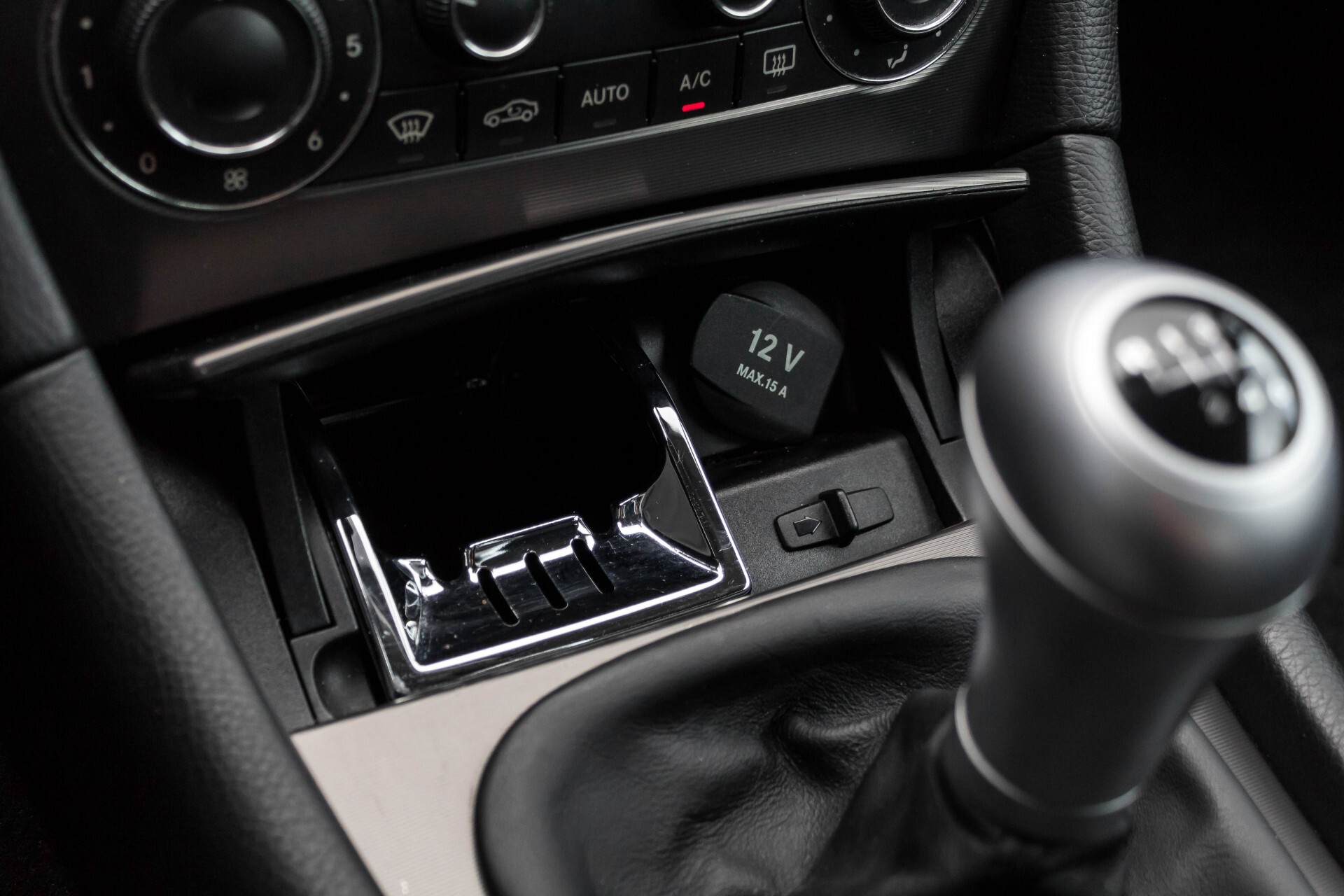 Mercedes-Benz C-Klasse Sportcoupe 180 Kompressor Evolution Harman Kardon 56dkm Foto 24