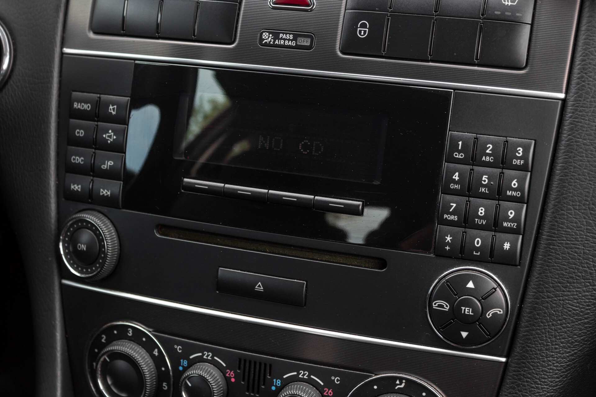 Mercedes-Benz C-Klasse Sportcoupe 180 Kompressor Evolution Harman Kardon 56dkm Foto 29