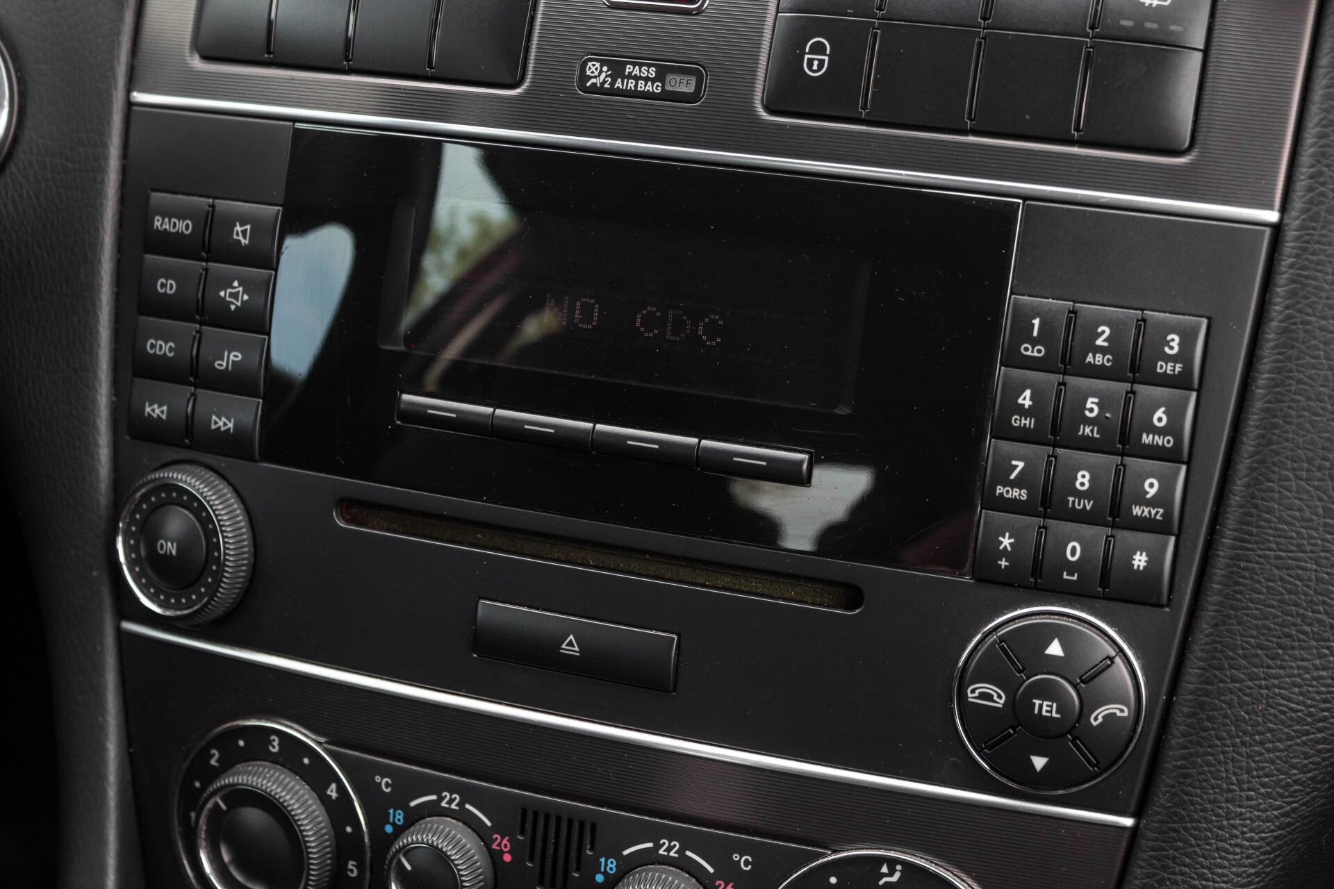 Mercedes-Benz C-Klasse Sportcoupe 180 Kompressor Evolution Harman Kardon 56dkm Foto 31