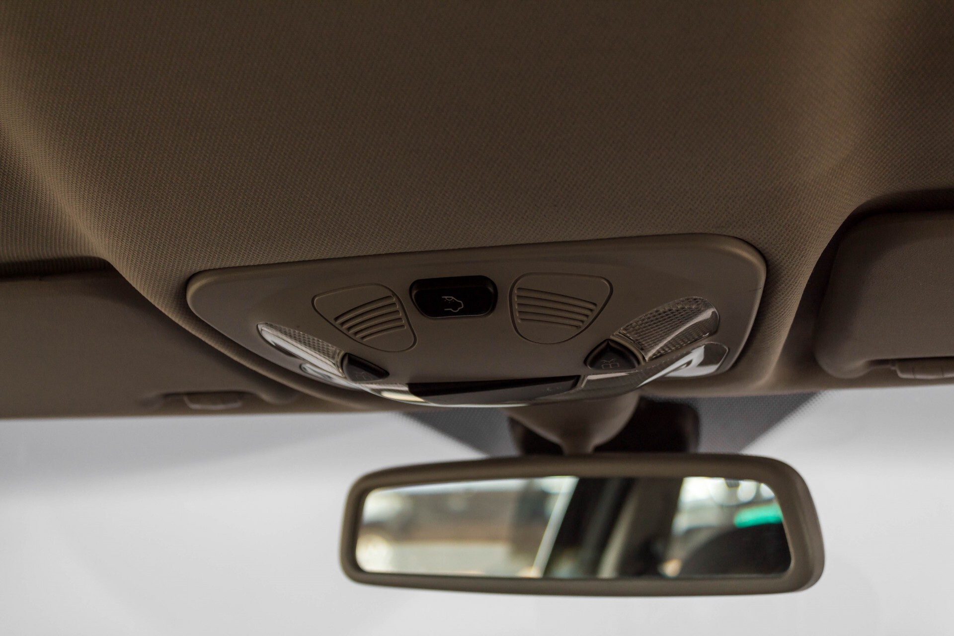 Mercedes-Benz C-Klasse Sportcoupe 180 Kompressor Evolution Harman Kardon 56dkm Foto 35