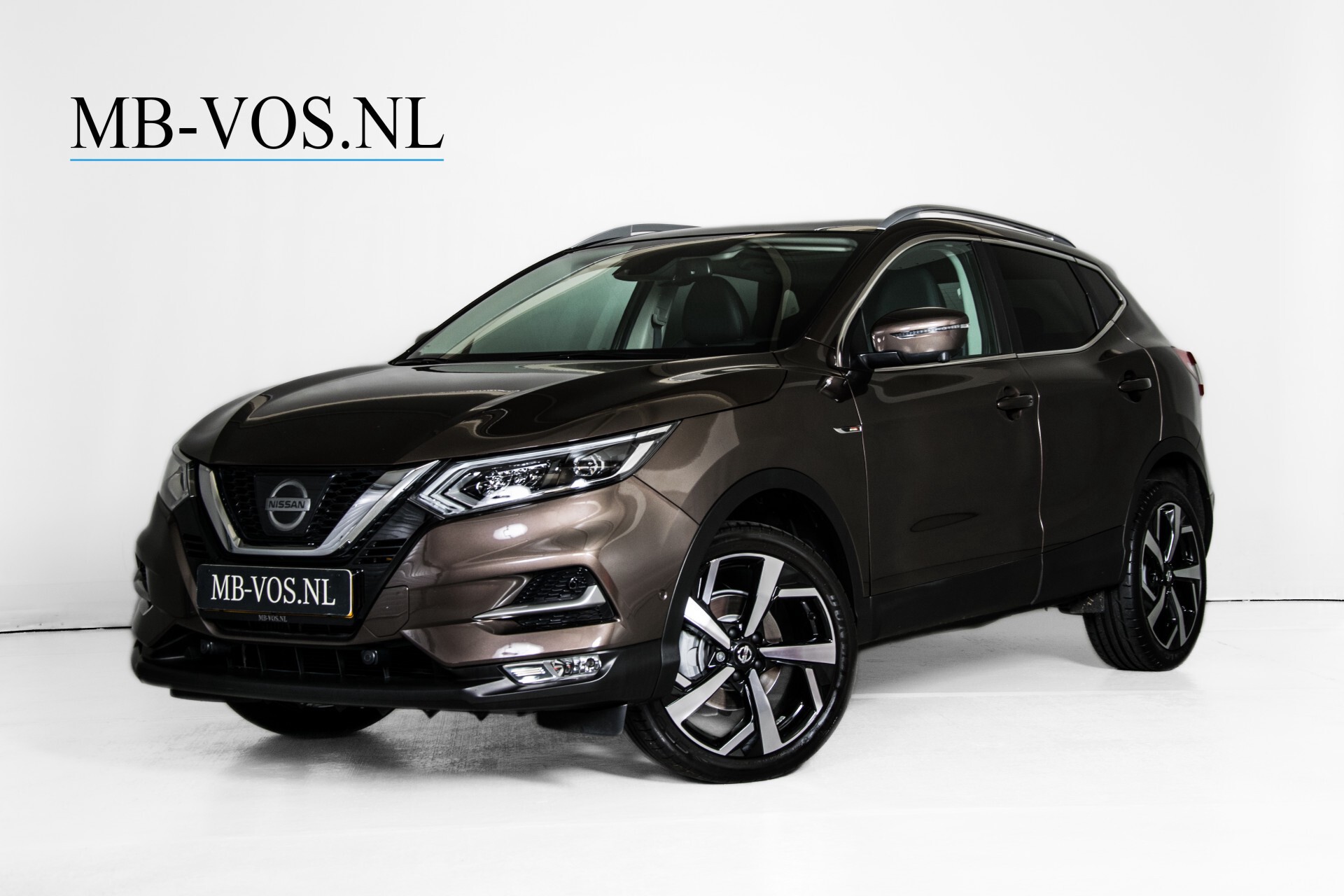 Nissan QASHQAI 1.2 Tekna + Panorama/Bose/Keyless/360 camera/19"/1ste eigenaresse/NL Auto Foto 1