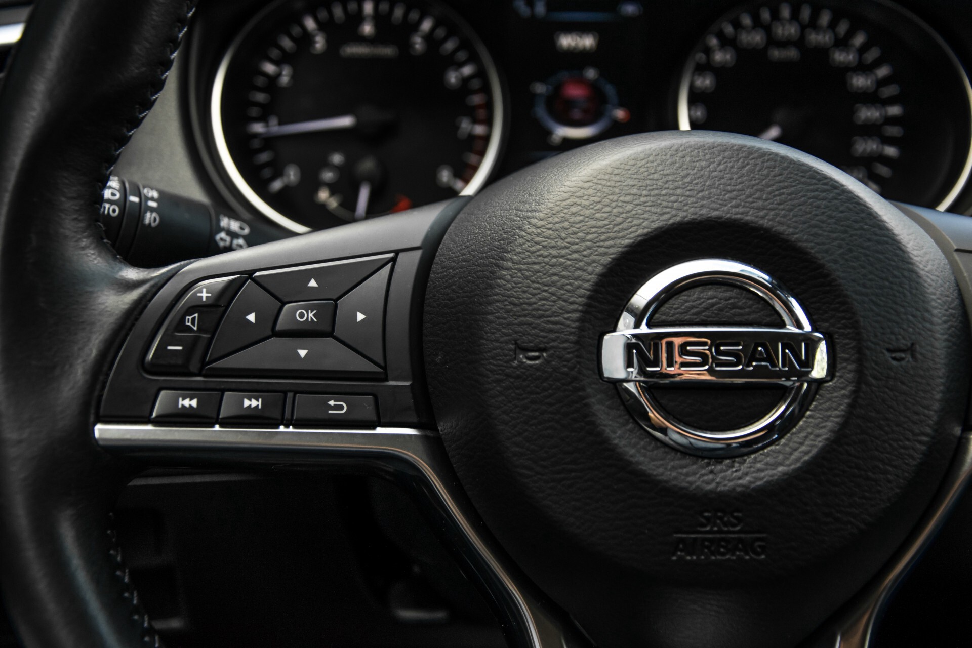 Nissan QASHQAI 1.2 Tekna + Panorama/Bose/Keyless/360 camera/19"/1ste eigenaresse/NL Auto Foto 10