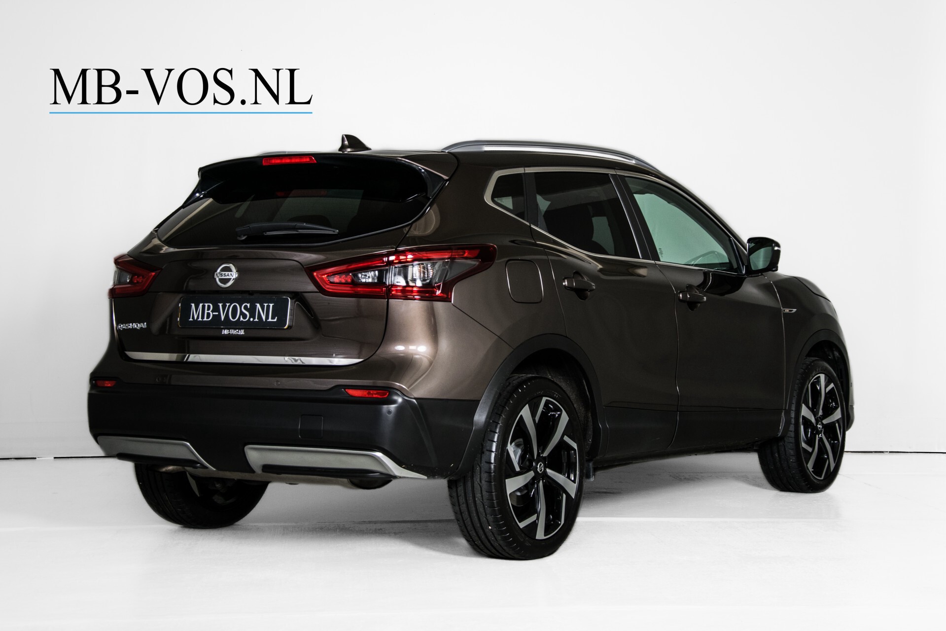 Nissan QASHQAI 1.2 Tekna + Panorama/Bose/Keyless/360 camera/19"/1ste eigenaresse/NL Auto Foto 2