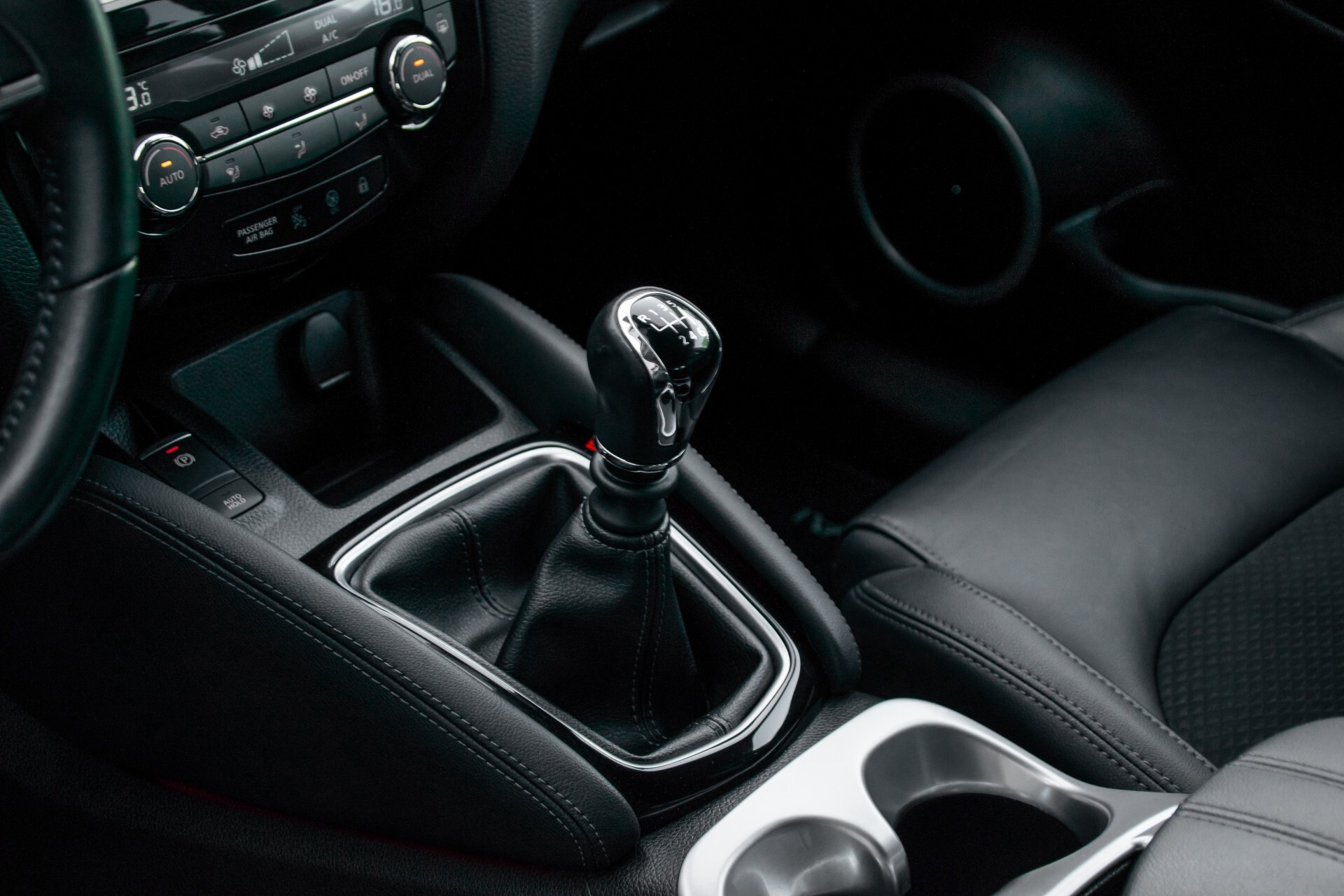 Nissan QASHQAI 1.2 Tekna + Panorama/Bose/Keyless/360 camera/19"/1ste eigenaresse/NL Auto Foto 25