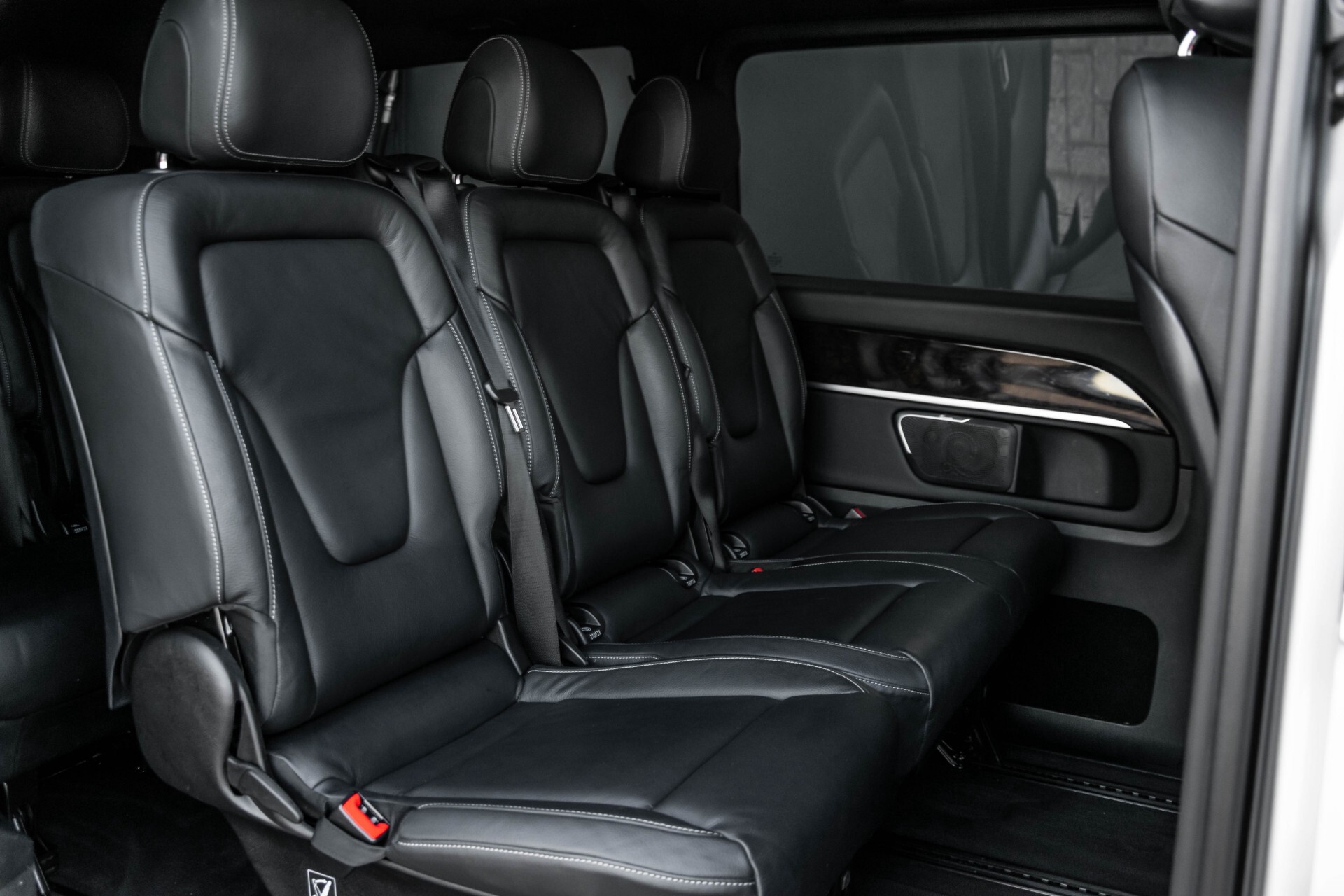 Mercedes-Benz V-Klasse 220d Extra Lang 8-Persoons Avantgarde Edition Burmester/360camera/spoorpakket/ILS Aut7 Foto 4