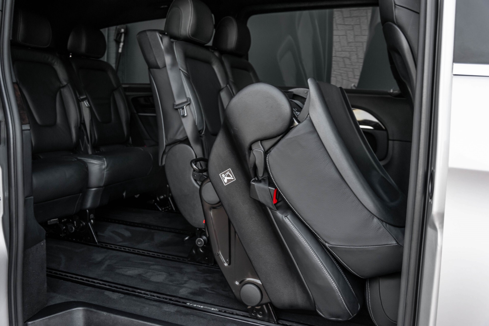 Mercedes-Benz V-Klasse 220d Extra Lang 8-Persoons Avantgarde Edition Burmester/360camera/spoorpakket/ILS Aut7 Foto 6