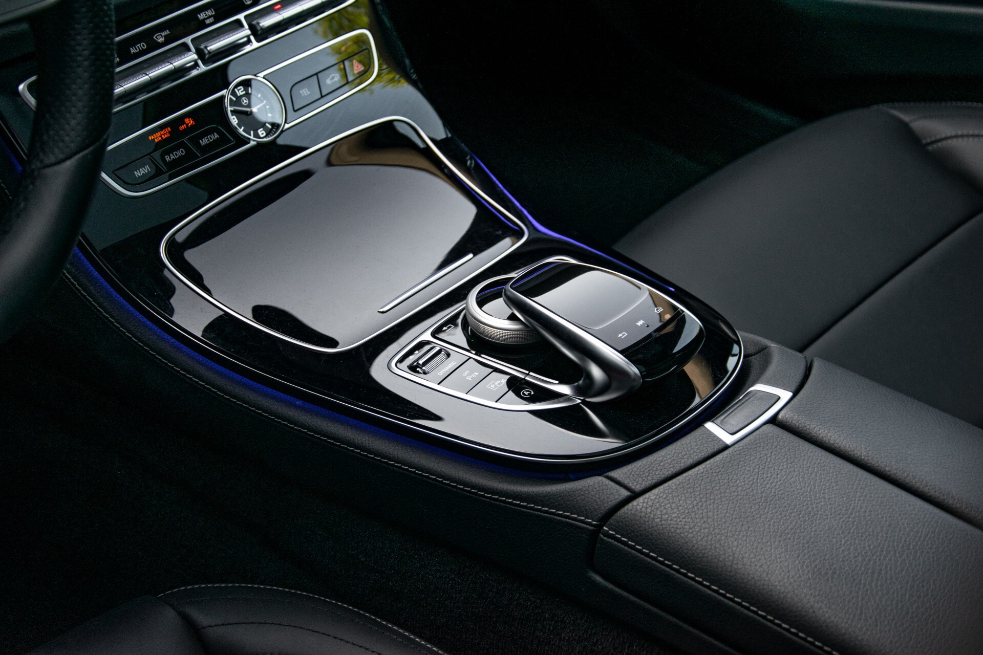 Mercedes-Benz E-Klasse Estate 450 4-M AMG Night Panorama/Rij-assist/Burmester/Mem/360/Widescreen Aut9 Foto 24