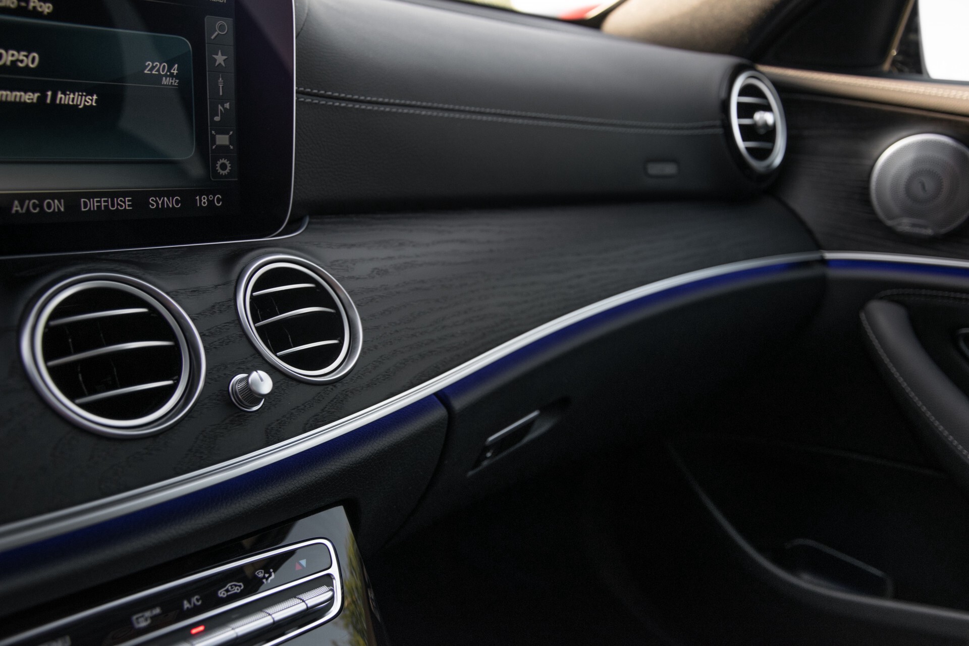 Mercedes-Benz E-Klasse Estate 450 4-M AMG Night Panorama/Rij-assist/Burmester/Mem/360/Widescreen Aut9 Foto 35