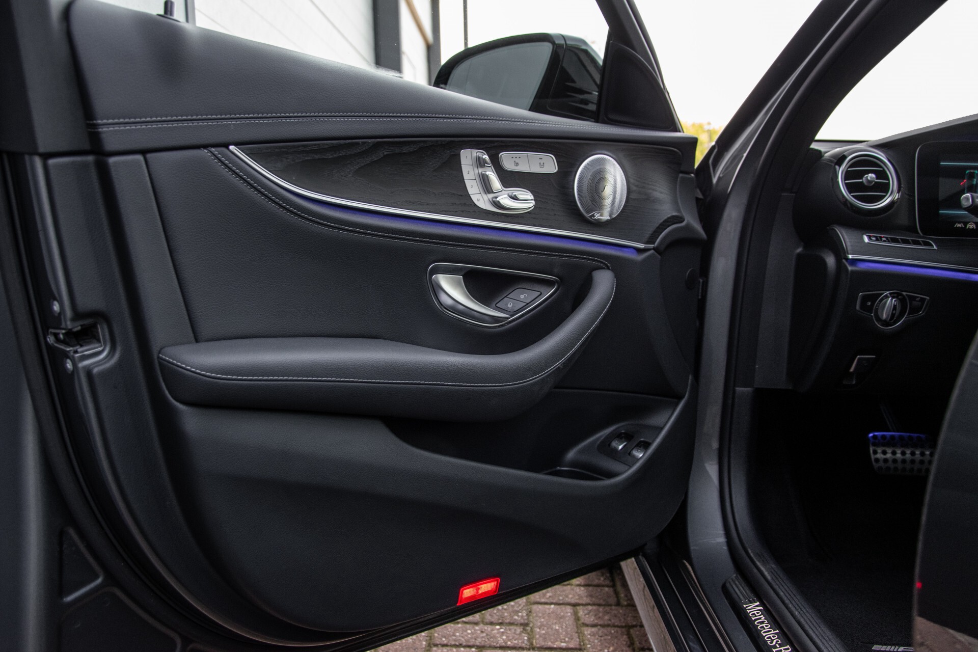 Mercedes-Benz E-Klasse Estate 450 4-M AMG Night Panorama/Rij-assist/Burmester/Mem/360/Widescreen Aut9 Foto 38
