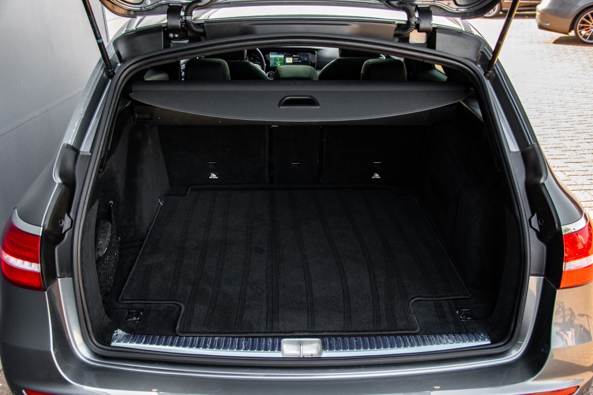 Mercedes-Benz E-Klasse Estate 450 4-M AMG Night Panorama/Rij-assist/Burmester/Mem/360/Widescreen Aut9 Foto 48