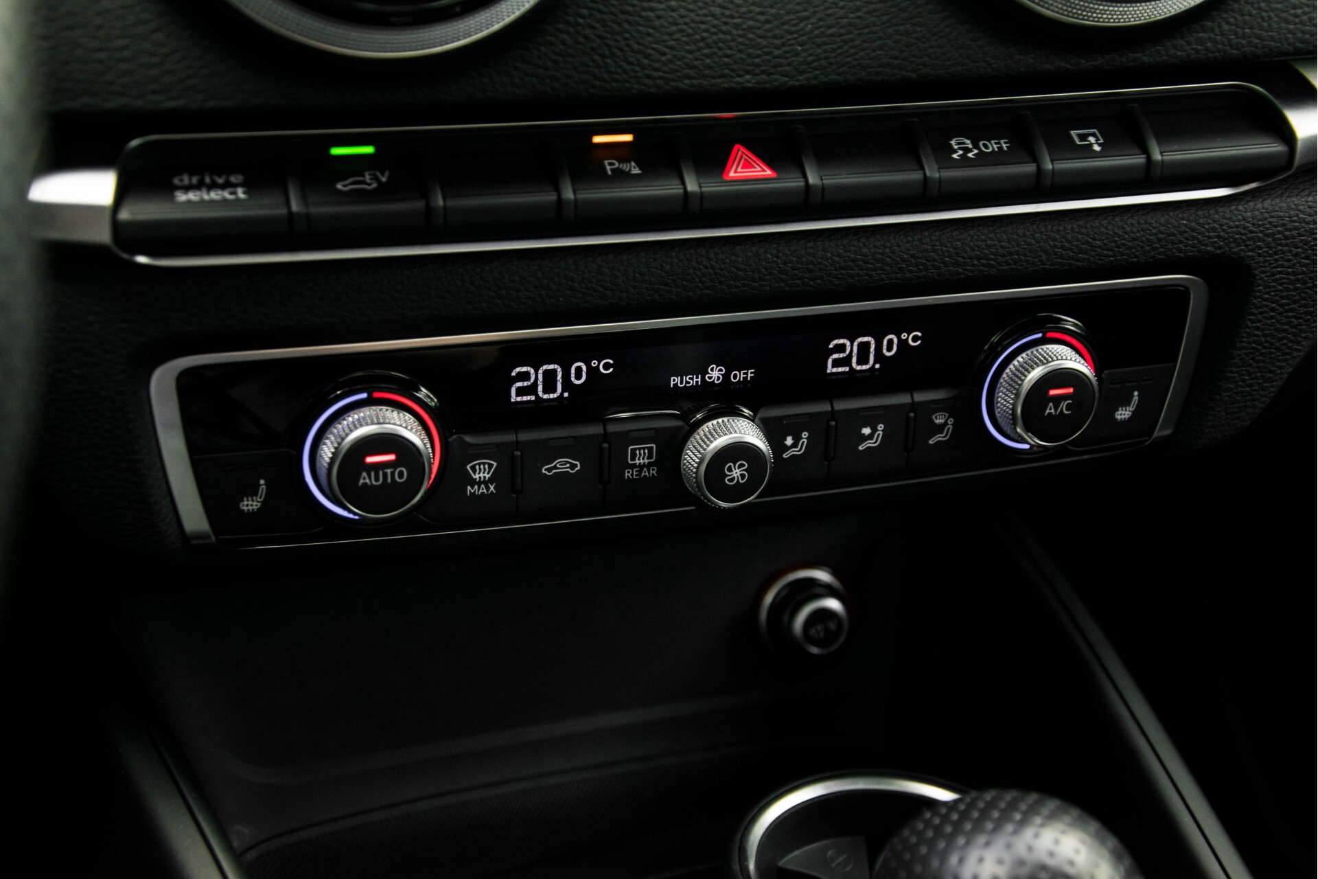 Audi A3 Sportback 1.4 E-tron S-Line Bang&Olufsen/Keyless/Panorama/Nappa/RS velgen Aut6 Foto 24