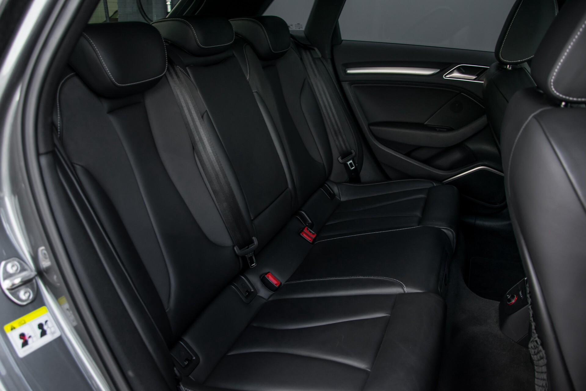 Audi A3 Sportback 1.4 E-tron S-Line Bang&Olufsen/Keyless/Panorama/Nappa/RS velgen Aut6 Foto 4