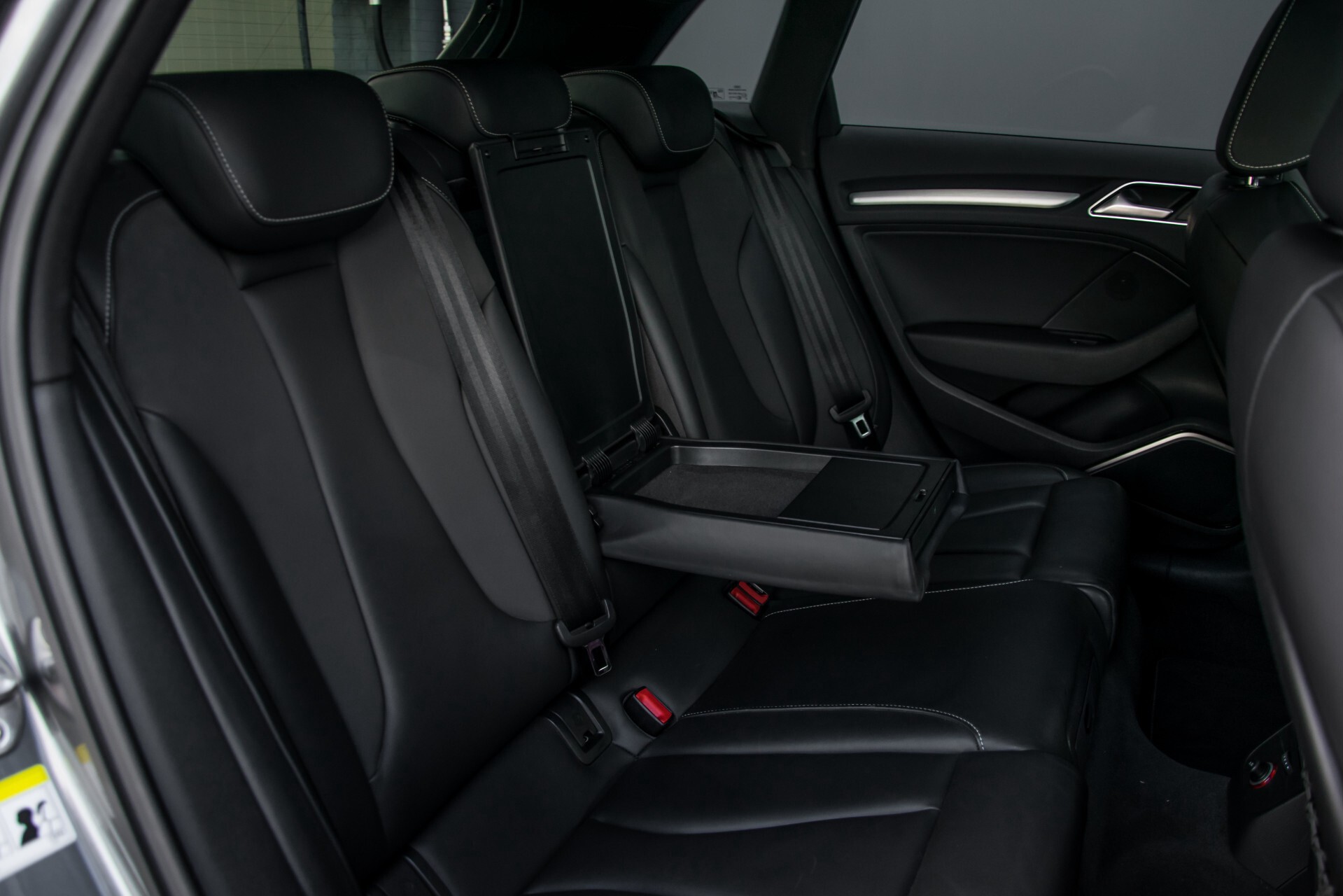 Audi A3 Sportback 1.4 E-tron S-Line Bang&Olufsen/Keyless/Panorama/Nappa/RS velgen Aut6 Foto 5