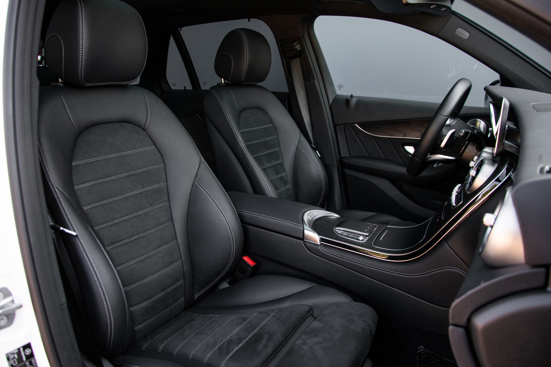 Mercedes-Benz GLC 200 4-M AMG Panorama/Distronic Pro/Mbux/Burmester/Trekhaak/Camera Aut9 Foto 3