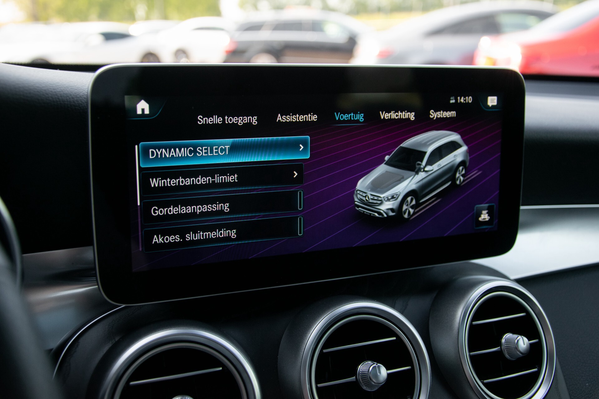 Mercedes-Benz GLC 200 4-M AMG Panorama/Distronic Pro/Mbux/Burmester/Trekhaak/Camera Aut9 Foto 34