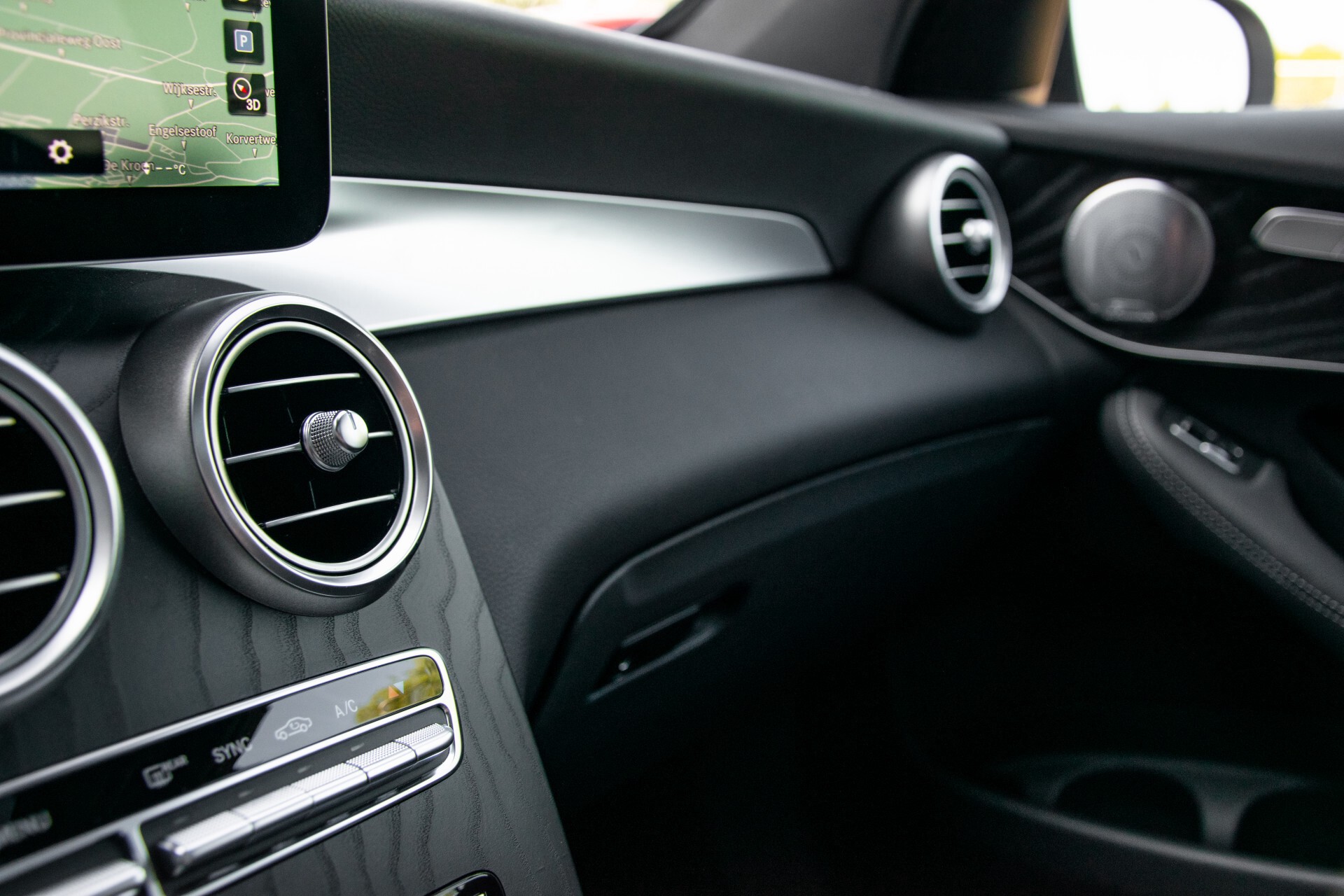 Mercedes-Benz GLC 200 4-M AMG Panorama/Distronic Pro/Mbux/Burmester/Trekhaak/Camera Aut9 Foto 35