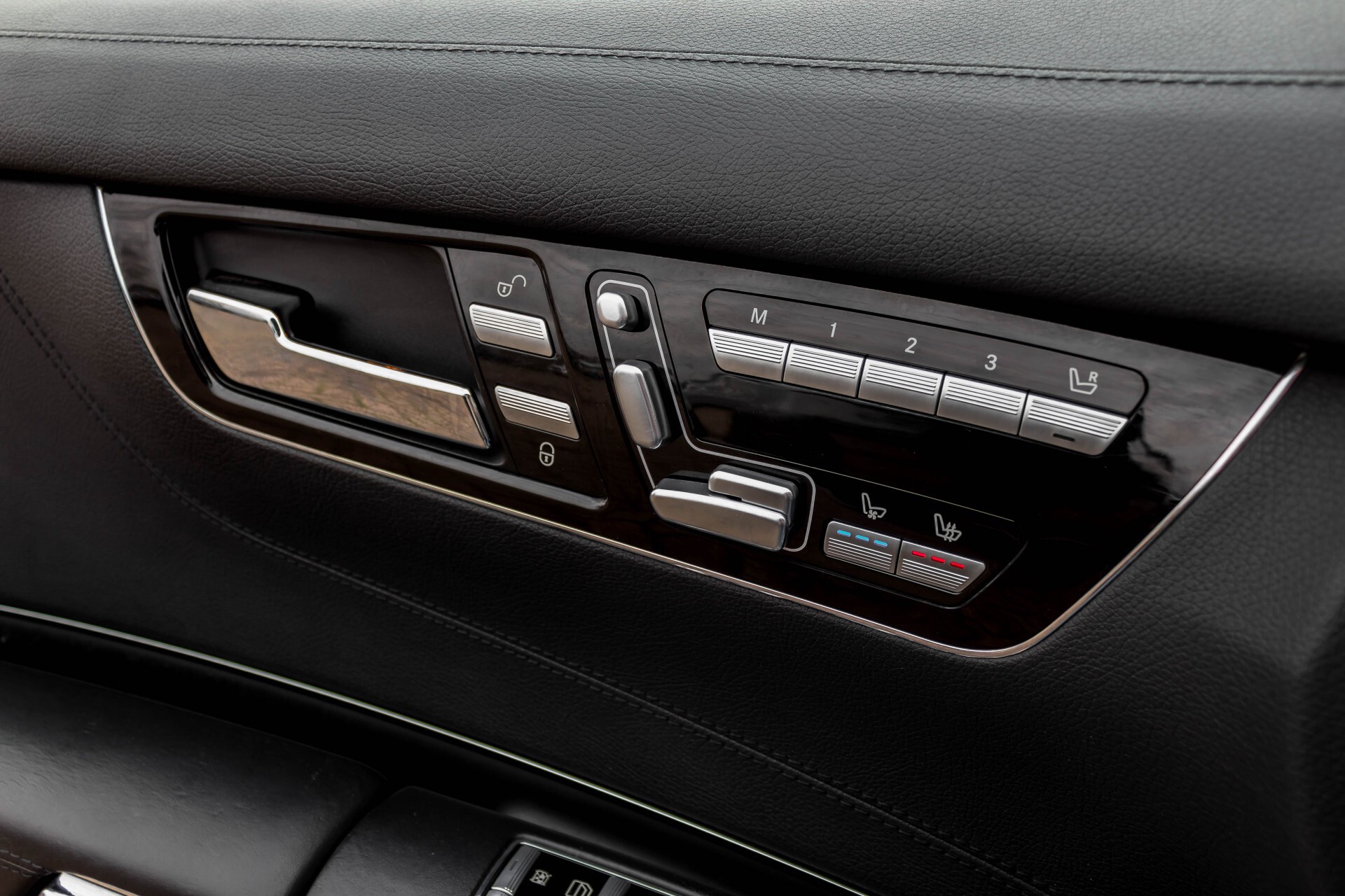 Mercedes-Benz CL-Klasse 63 AMG NL Auto Designo/Keyless/Harman-Kardon/Nightvision Aut7 Foto 43