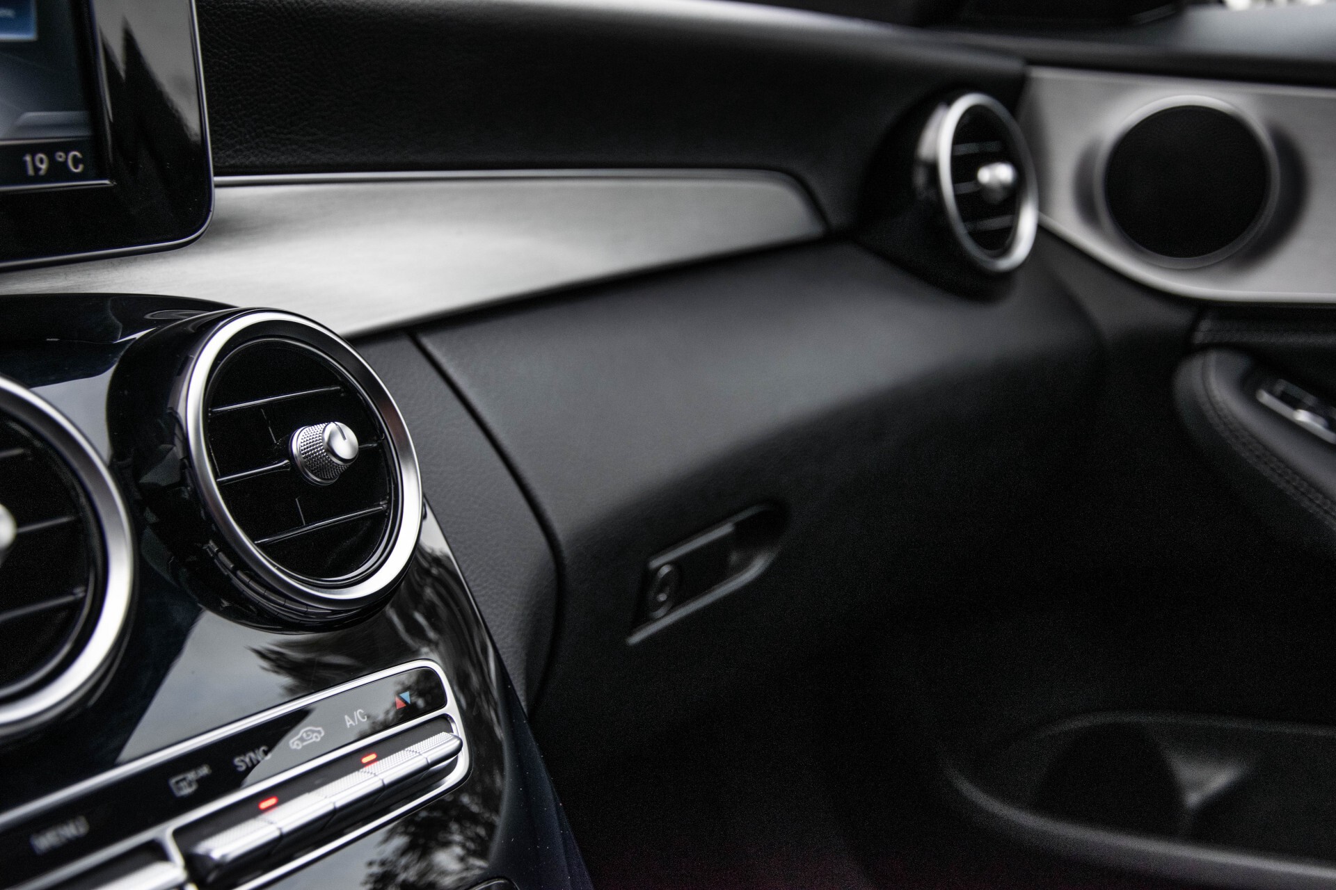 Mercedes-Benz C-Klasse Estate 200 Bluetec Avantgarde Leder/Panorama/Navi/Wegkl-trekhaak Aut7 Foto 27