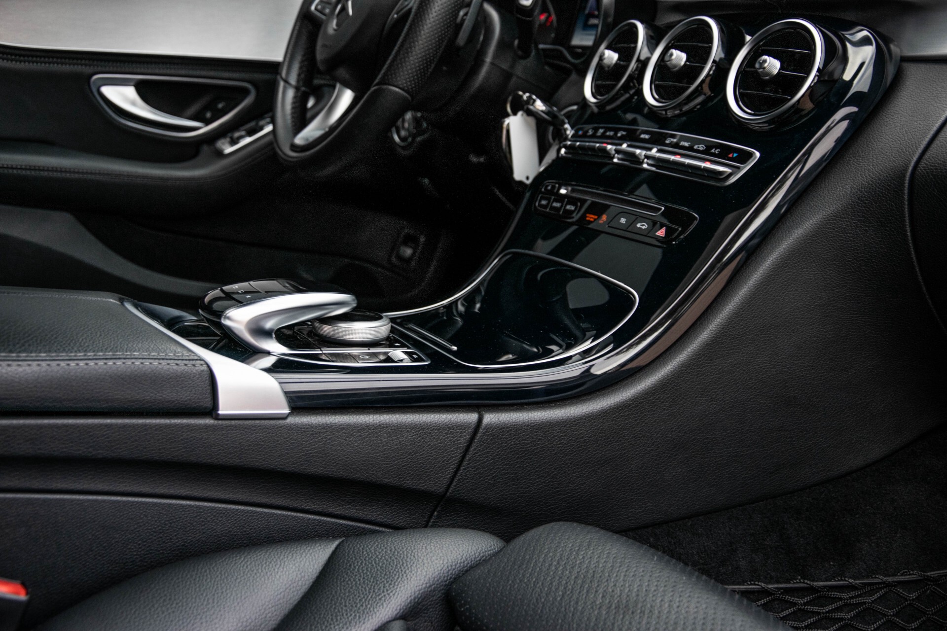 Mercedes-Benz C-Klasse Estate 200 Bluetec Avantgarde Leder/Panorama/Navi/Wegkl-trekhaak Aut7 Foto 29