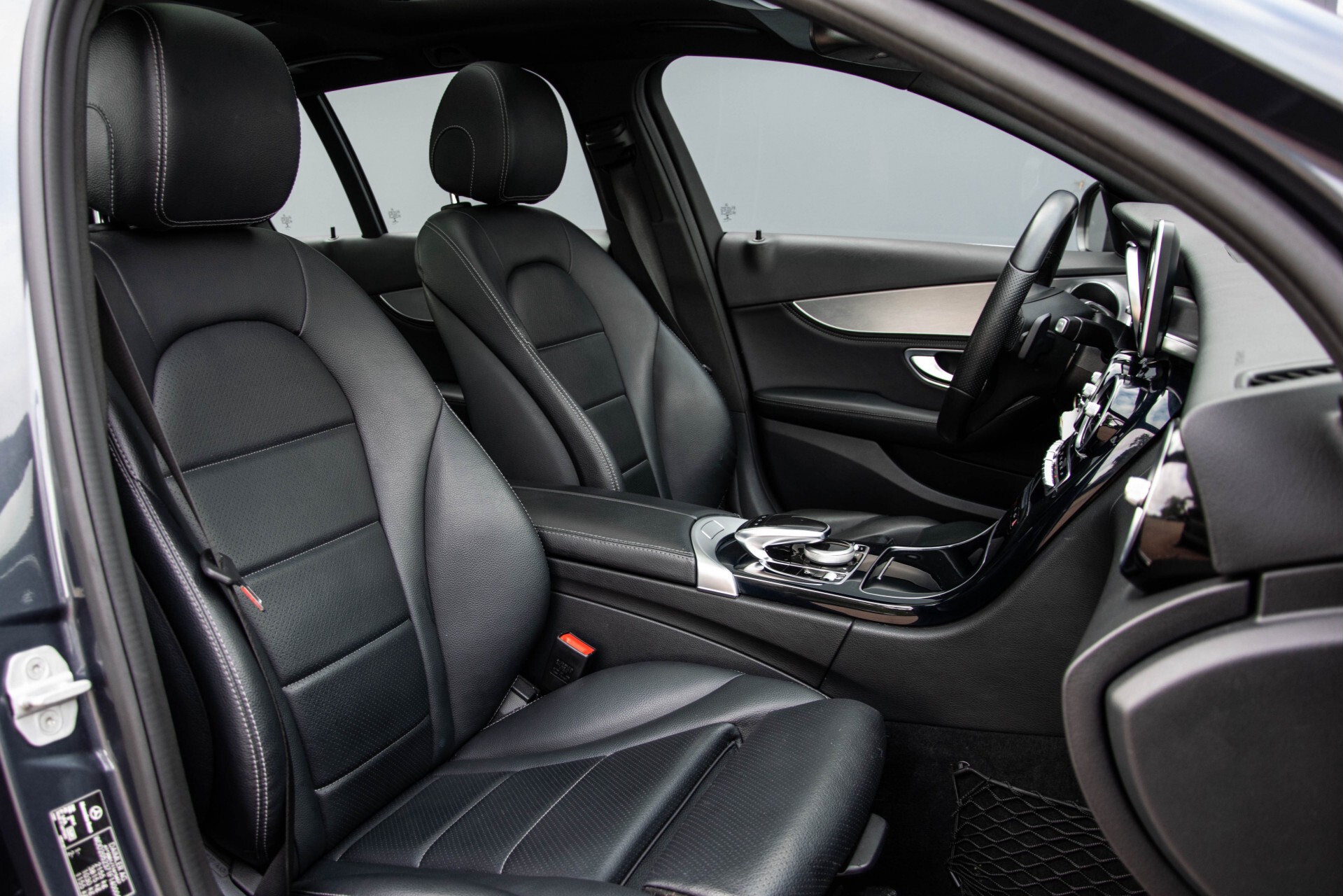 Mercedes-Benz C-Klasse Estate 200 Bluetec Avantgarde Leder/Panorama/Navi/Wegkl-trekhaak Aut7 Foto 3