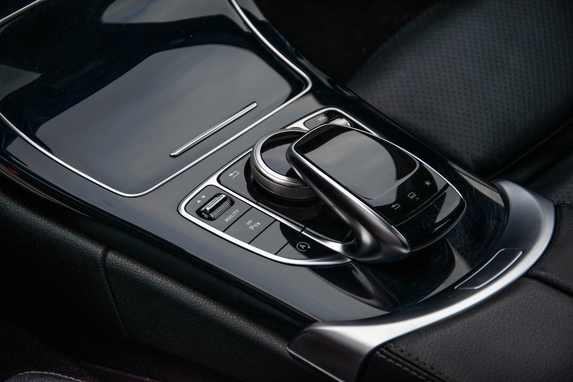 Mercedes-Benz C-Klasse Estate 200 Bluetec Avantgarde Leder/Panorama/Navi/Wegkl-trekhaak Aut7 Foto 31