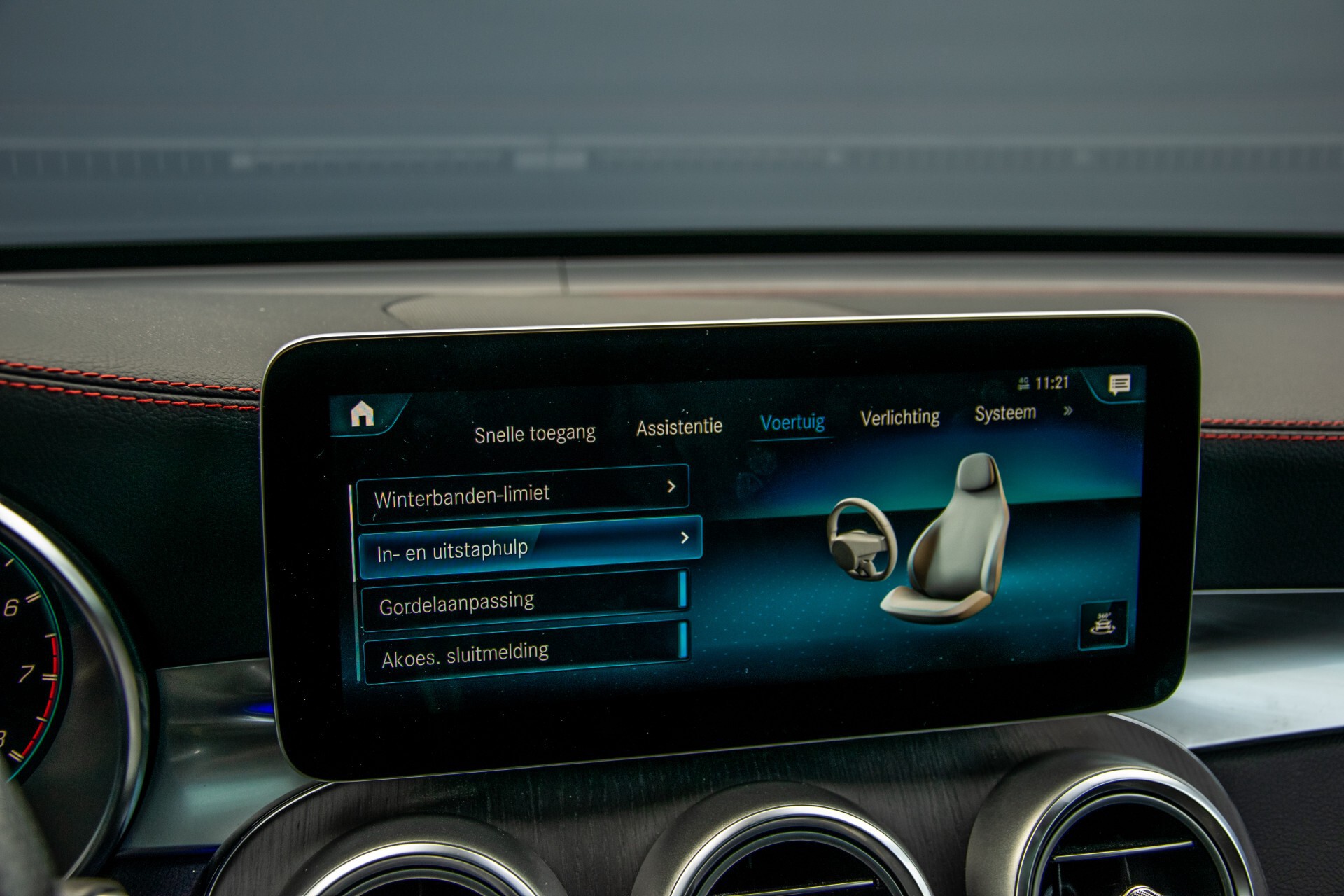 Mercedes-Benz GLC 43 AMG 4-M Night Pano/Sportuitlaat/Keyless/Distronic/Widescreen/MBUX/Trekhaak Aut9 Foto 46