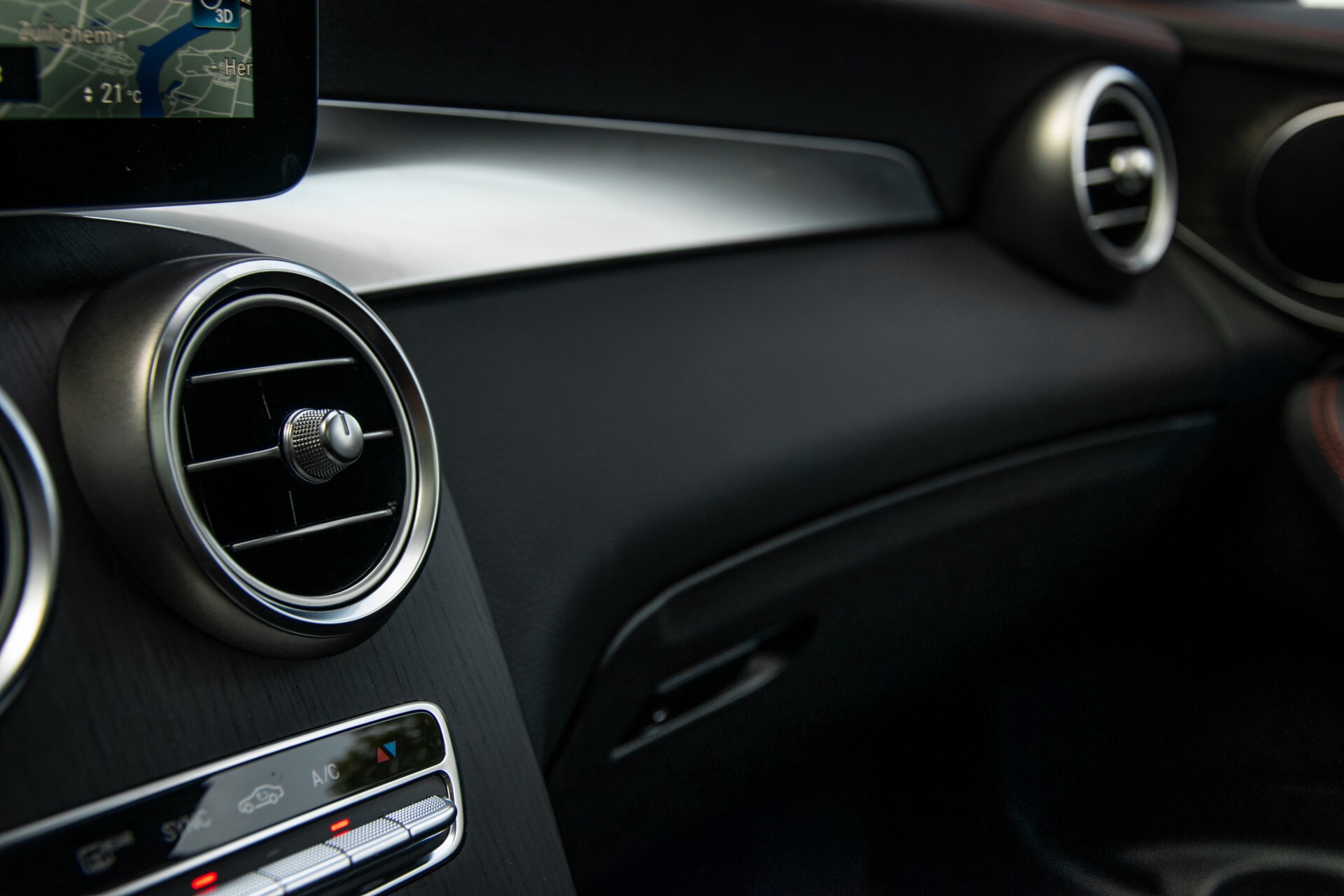 Mercedes-Benz GLC 43 AMG 4-M Night Pano/Sportuitlaat/Keyless/Distronic/Widescreen/MBUX/Trekhaak Aut9 Foto 47