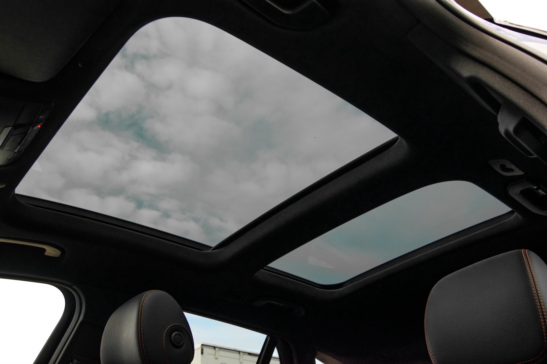 Mercedes-Benz GLC 43 AMG 4-M Night Pano/Sportuitlaat/Keyless/Distronic/Widescreen/MBUX/Trekhaak Aut9 Foto 66