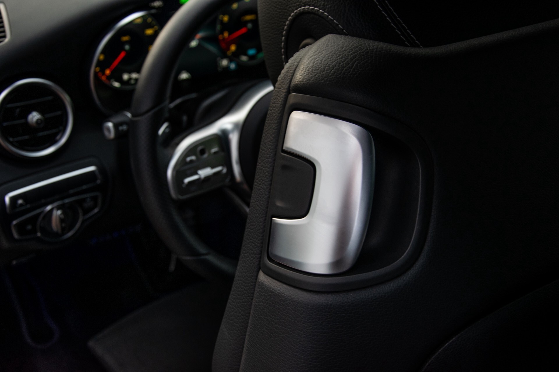 Mercedes-Benz C-Klasse Coupé 300 AMG Night Panorama Burmester/Assistentiepakket/Memory/MBUX/Camera Aut9 Foto 34