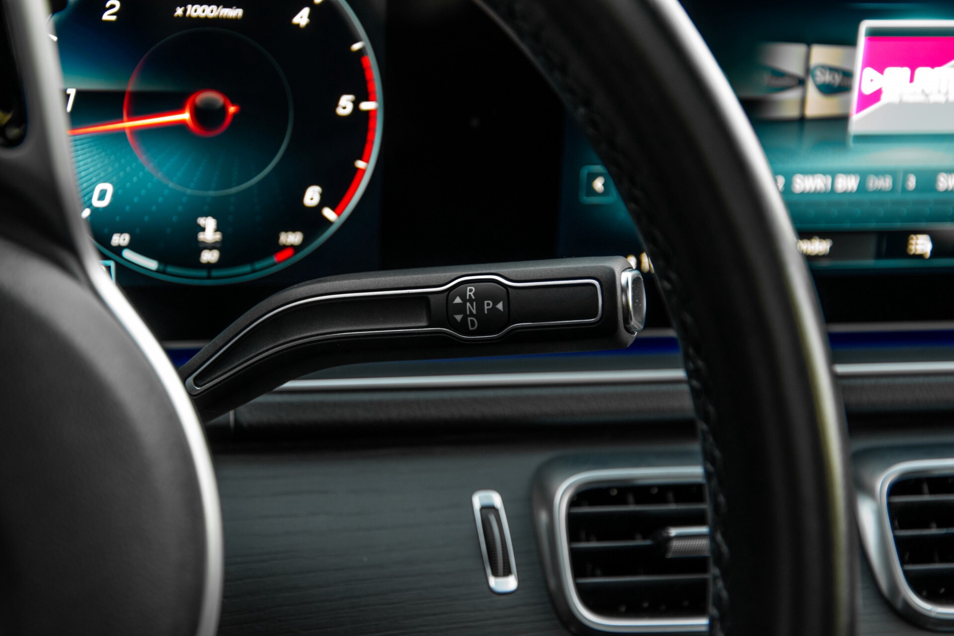 Mercedes-Benz GLE 350 d 4M AMG Pano/Luchtvering/Keyless/Distronic/Standkachel/Massage/Burmester/HUD Aut9 Foto 14