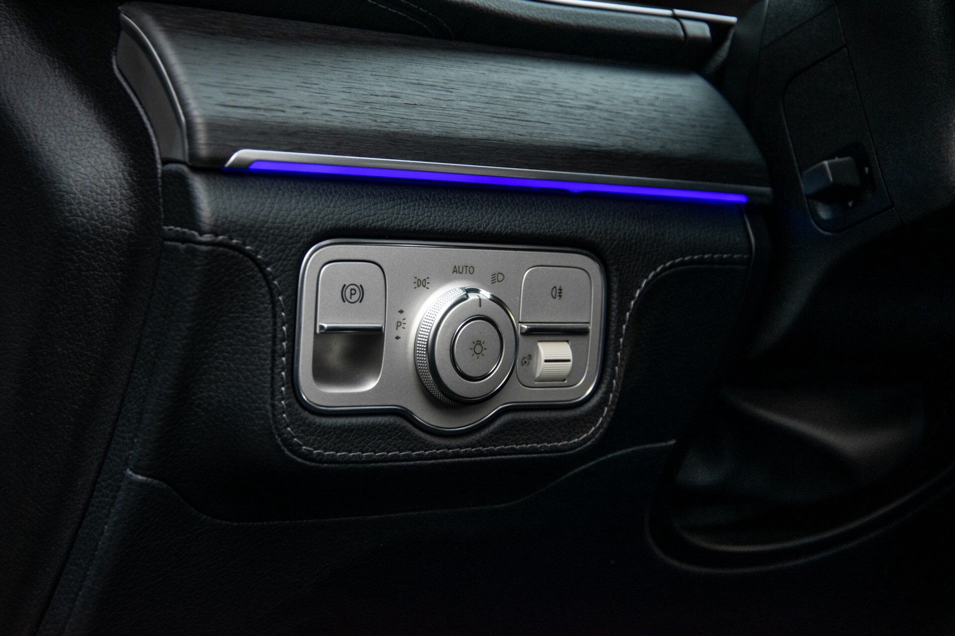 Mercedes-Benz GLE 350 d 4M AMG Pano/Luchtvering/Keyless/Distronic/Standkachel/Massage/Burmester/HUD Aut9 Foto 23