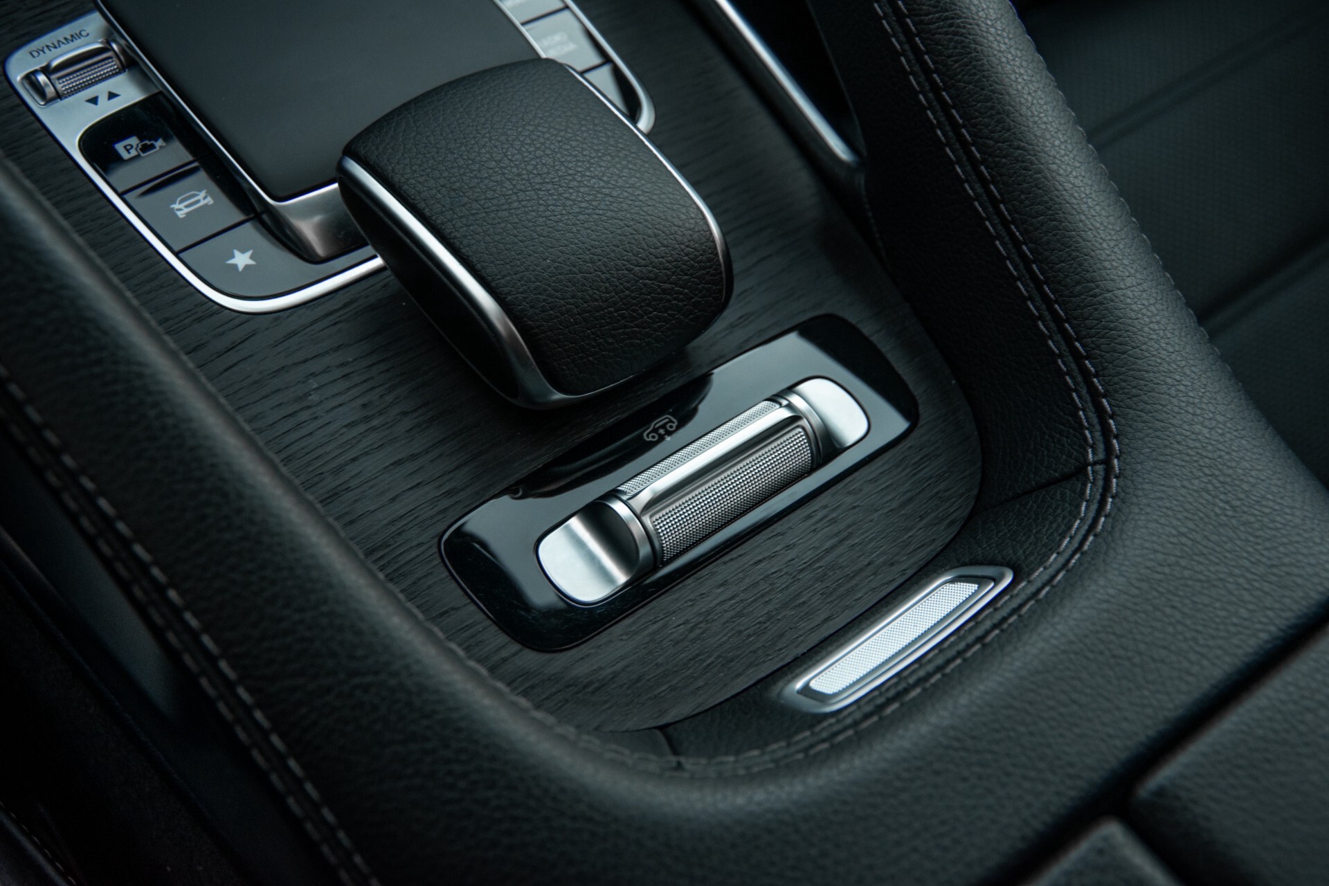 Mercedes-Benz GLE 350 d 4M AMG Pano/Luchtvering/Keyless/Distronic/Standkachel/Massage/Burmester/HUD Aut9 Foto 45