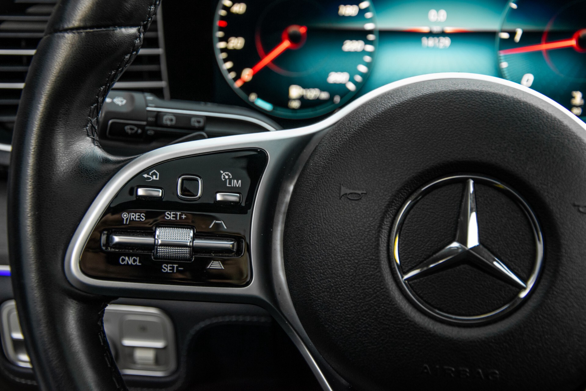 Mercedes-Benz GLE 350 d 4M AMG Pano/Luchtvering/Keyless/Distronic/Standkachel/Massage/Burmester/HUD Aut9 Foto 9