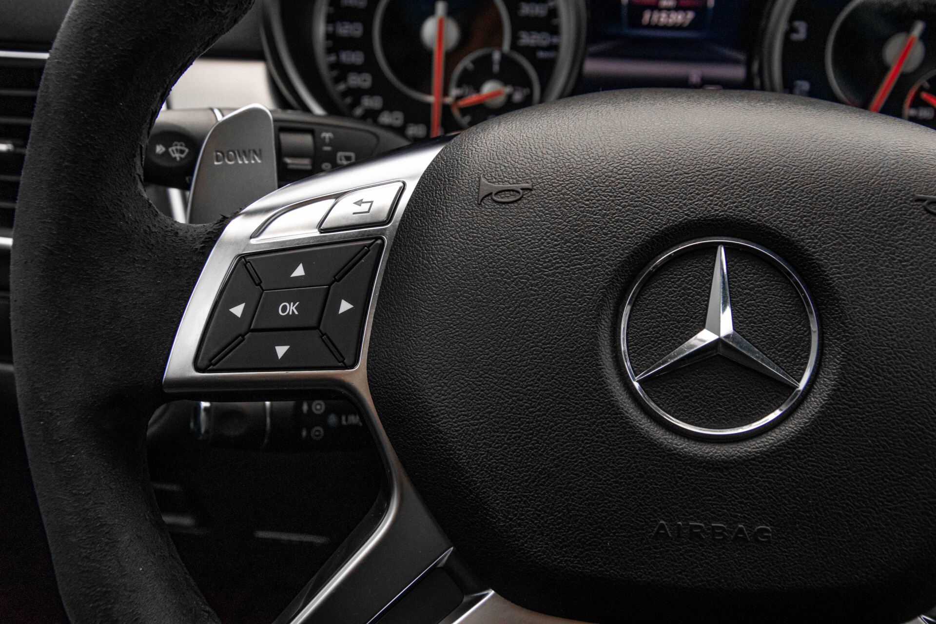 Mercedes-Benz M-Klasse 63 AMG Performance 4-M Panorama/Standkachel/Camera/Active Curve System/Harman-Kardon Aut7 Foto 10