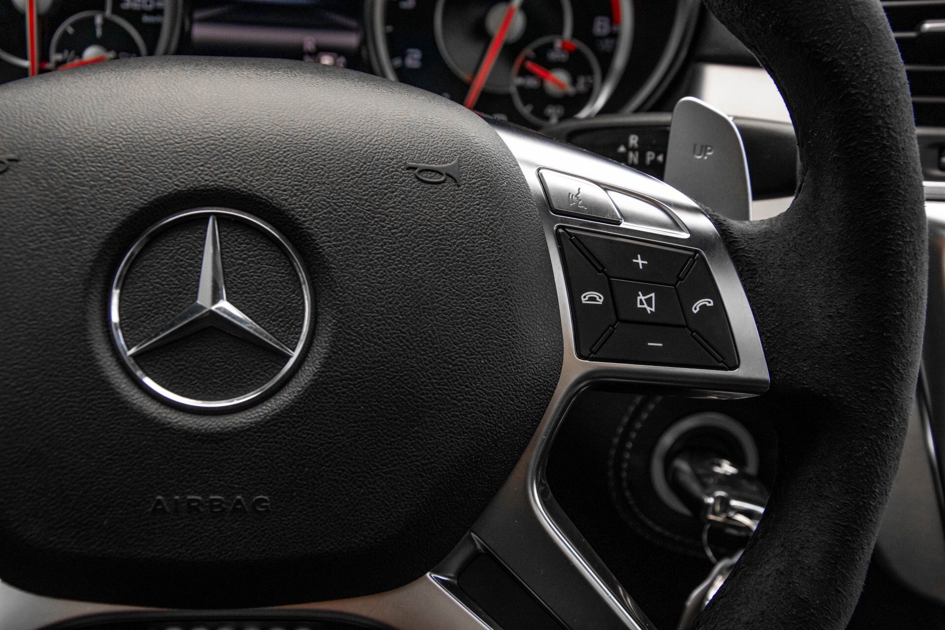 Mercedes-Benz M-Klasse 63 AMG Performance 4-M Panorama/Standkachel/Camera/Active Curve System/Harman-Kardon Aut7 Foto 16